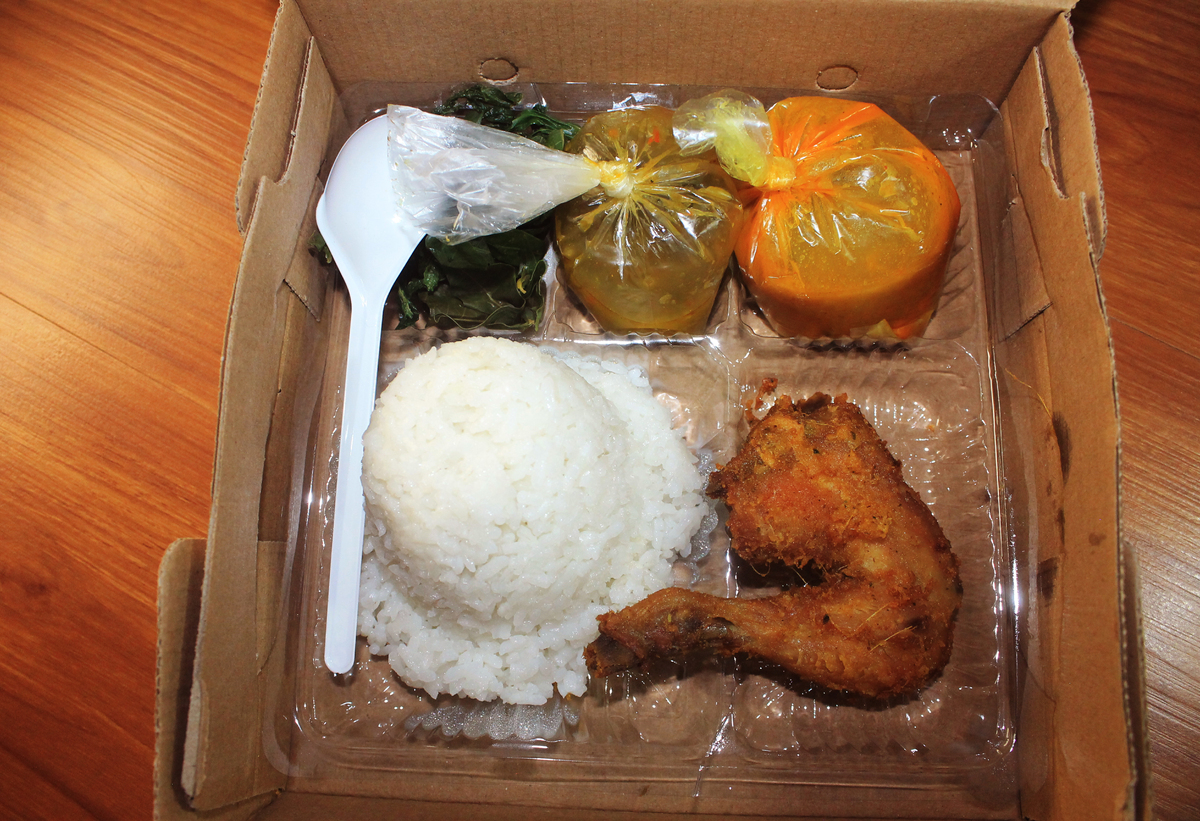 烧鸡外卖评价：美味、份量足、价格实惠！