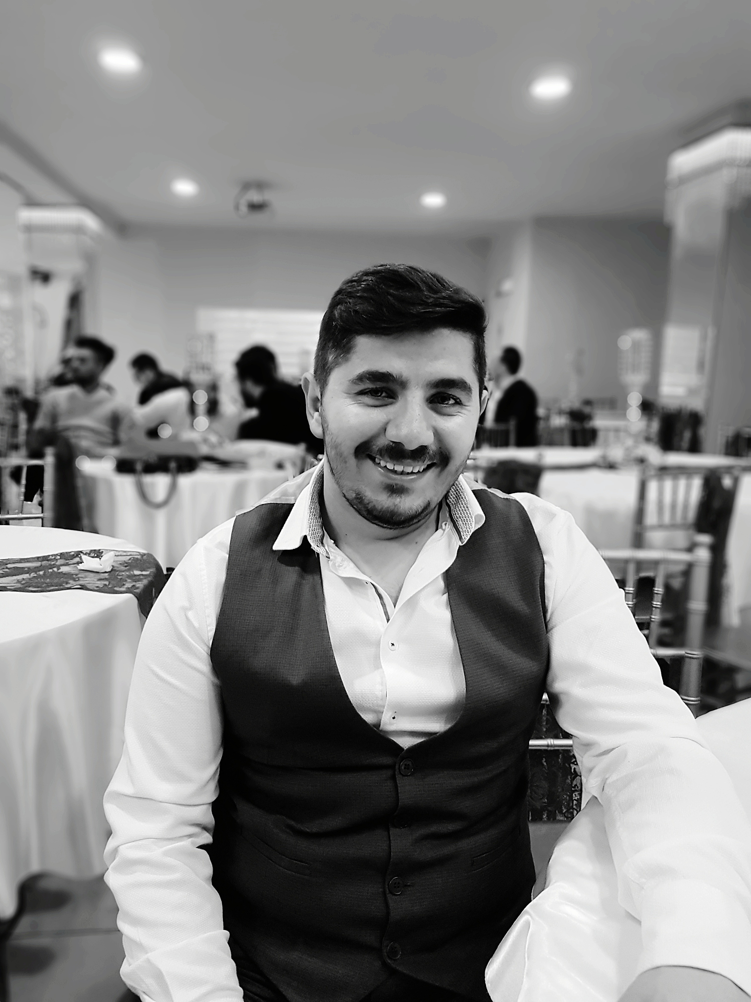 Siapa yang Mengibarkan Bendera Merah Putih pada Proklamasi Kemerdekaan Indonesia?