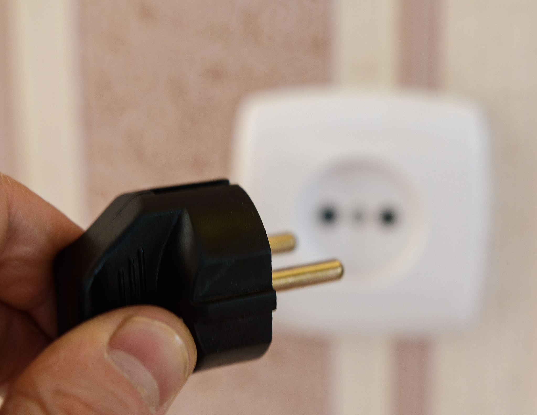 旋转插座创新申报书