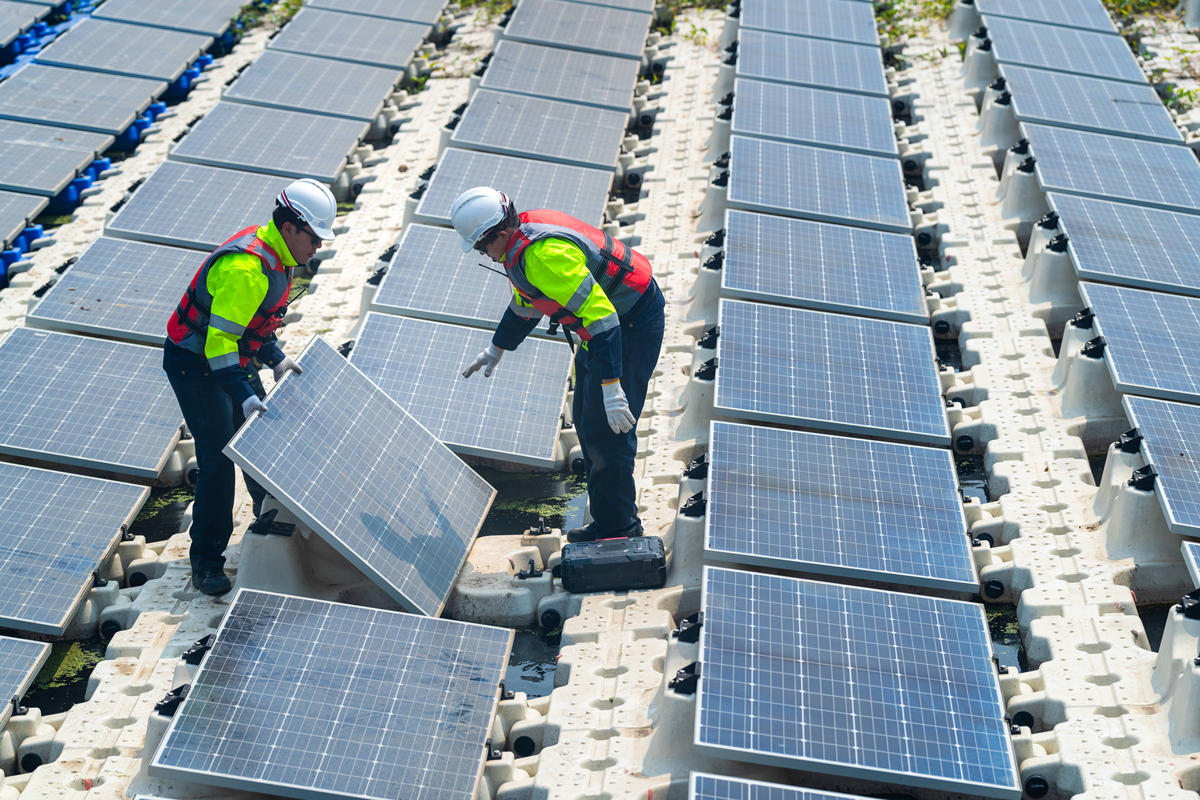 光伏组件清洁运维能力提升：提升发电效率、延长使用寿命、降低成本