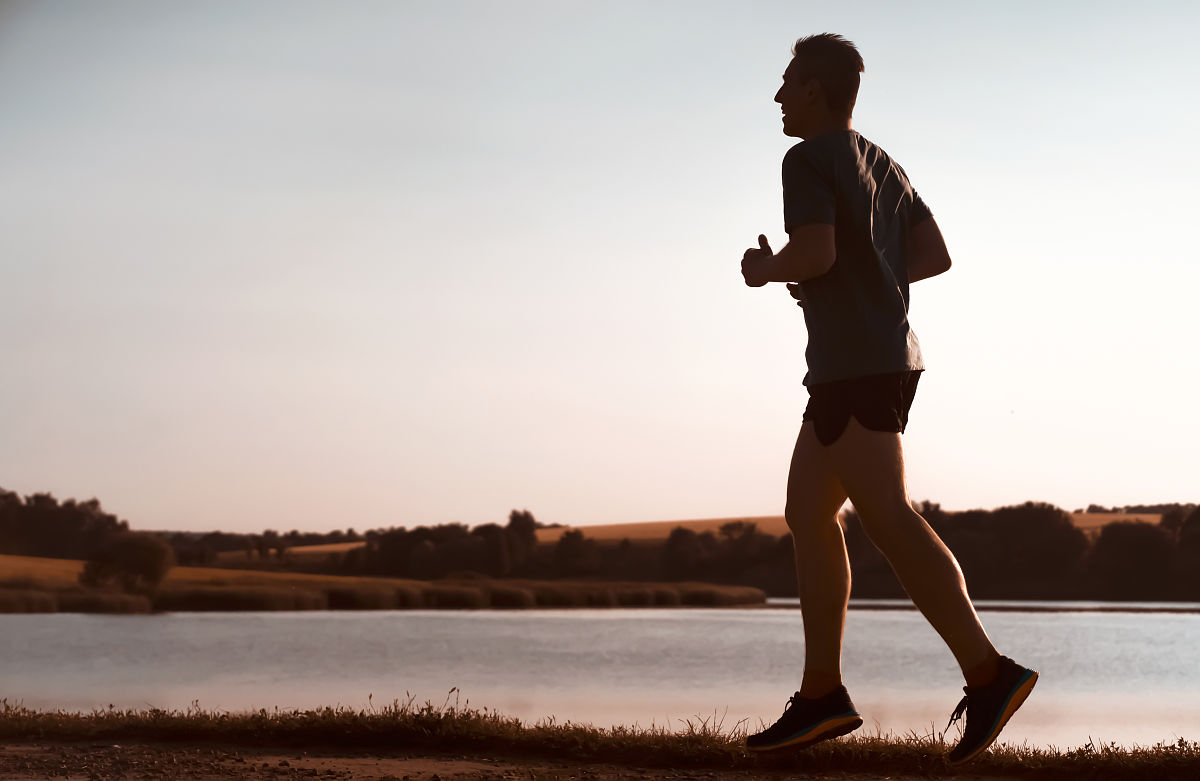 夜跑耗阳气？你需要知道的真相