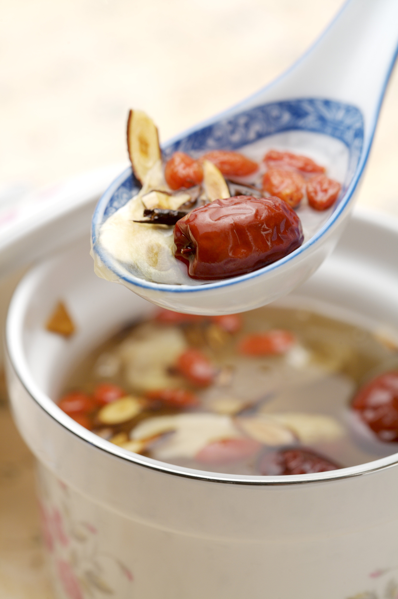 麻沐伊号：中药配方缓解顽固性头痛和酸痛