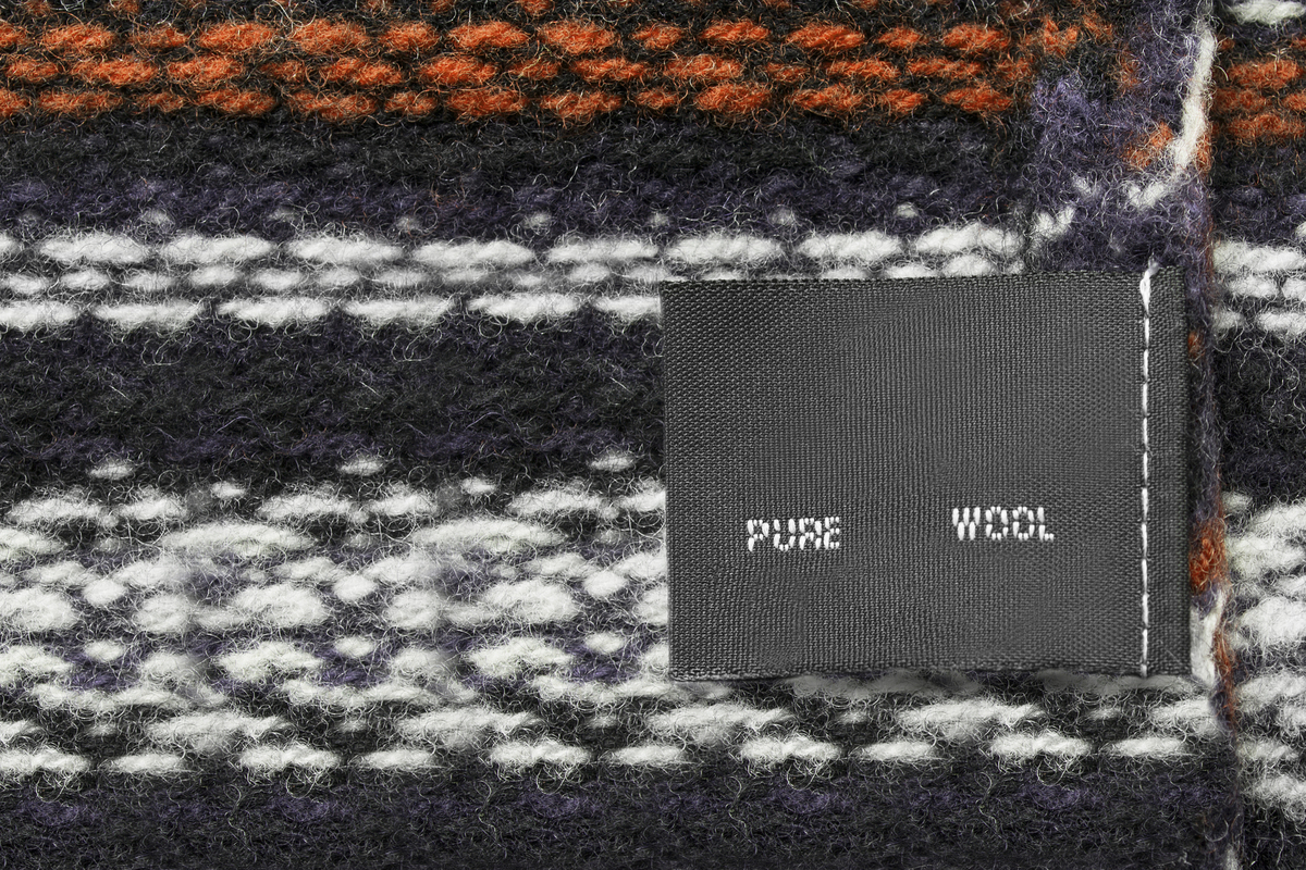 稳定扩散深度扩展的并排图像生成与挑战