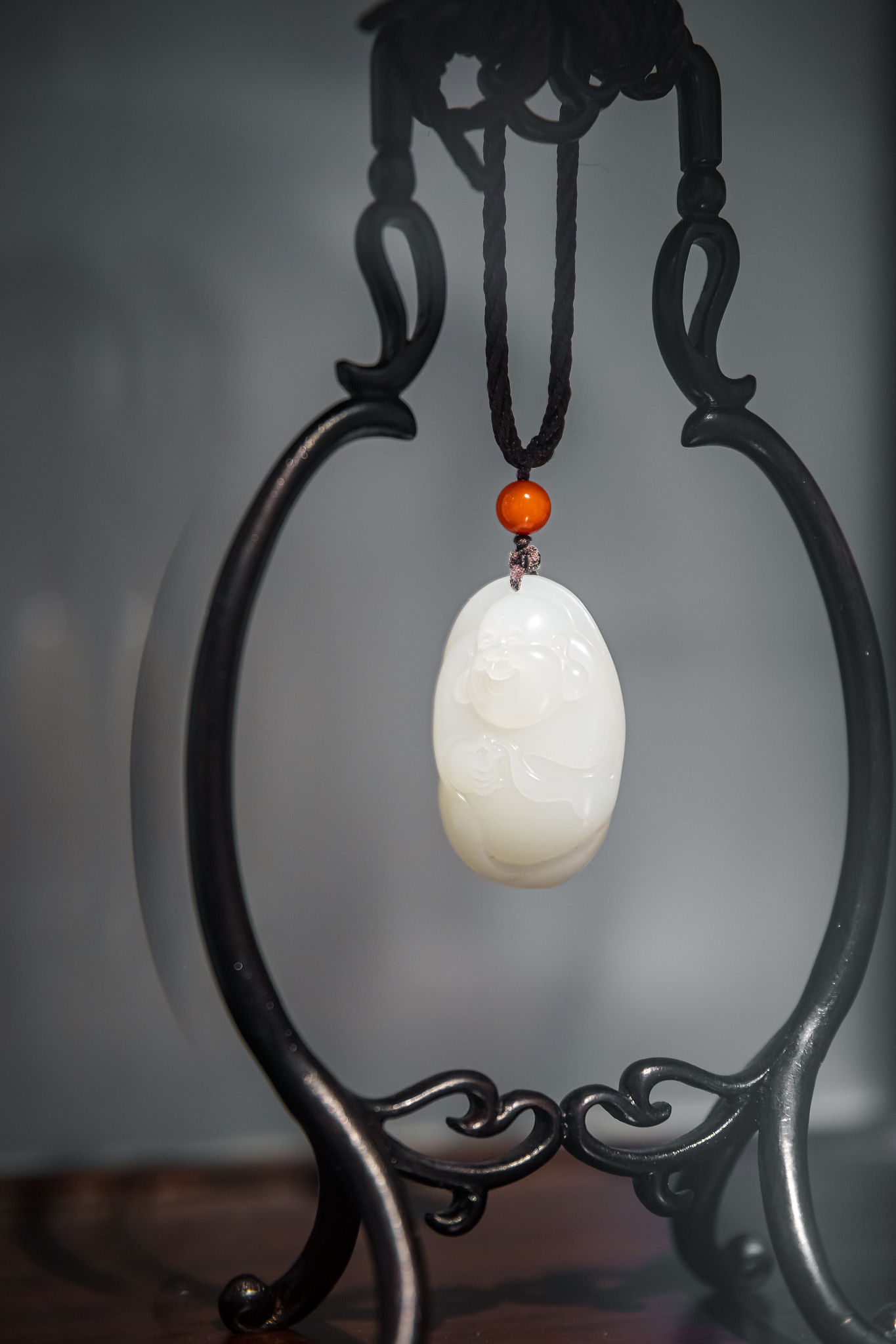 和田白玉佛：佛教珍宝，静谧之美