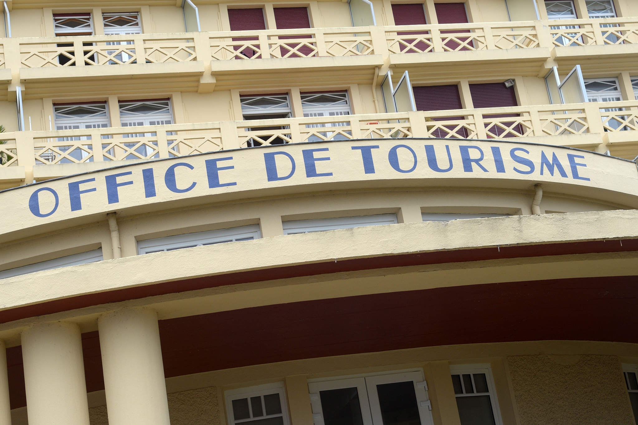 list bank near mumbai location