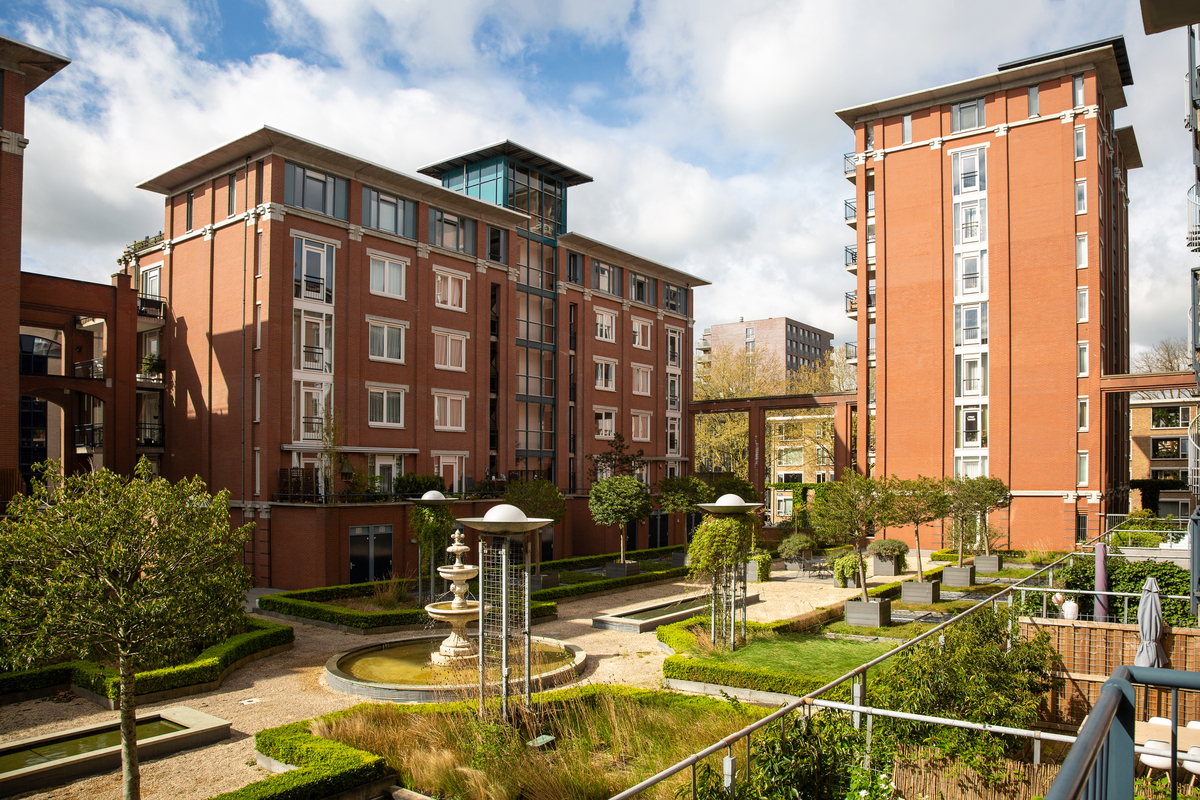 写一篇学校专家楼别墅区设计说明