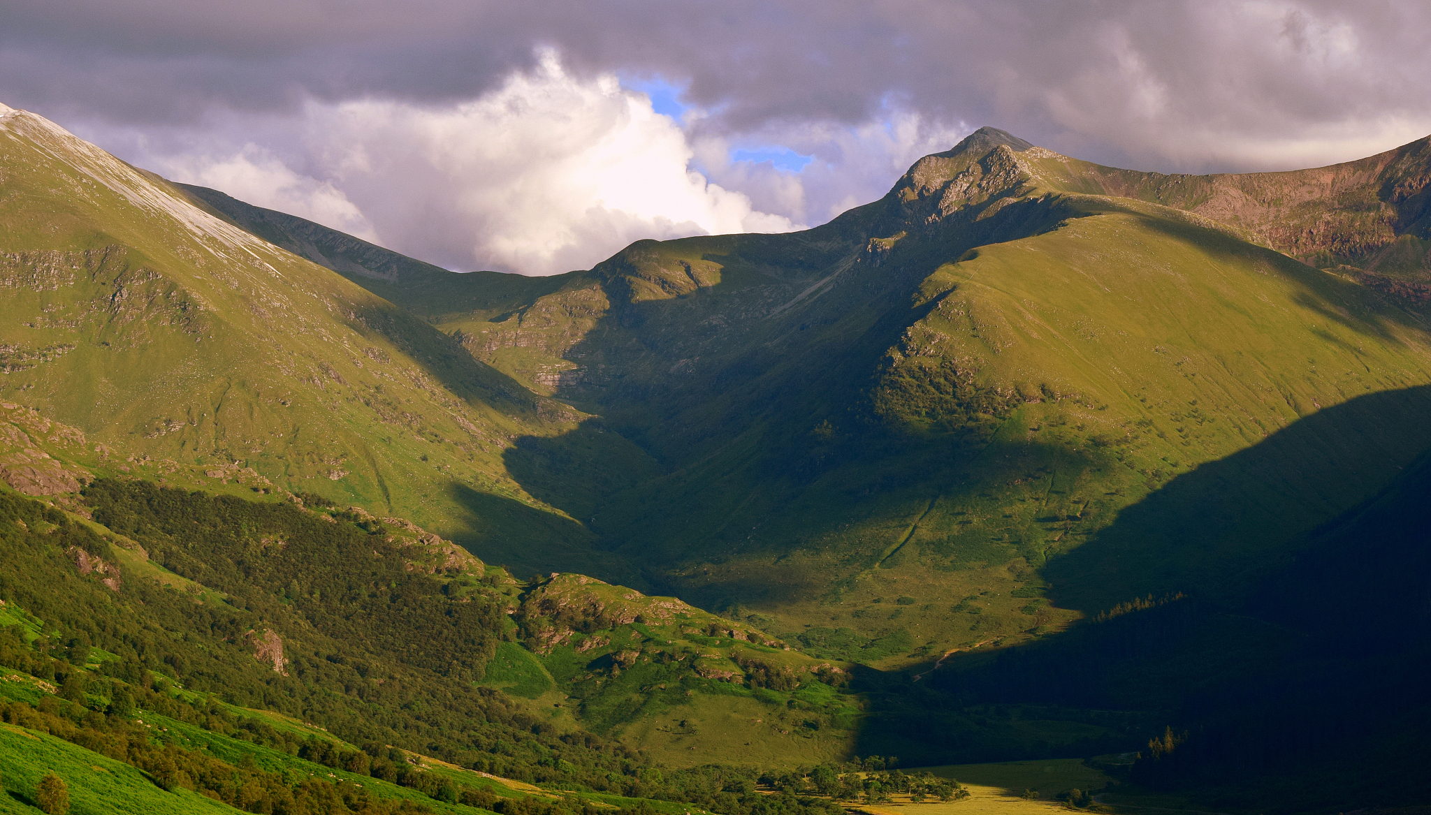 mountains of glen nevis