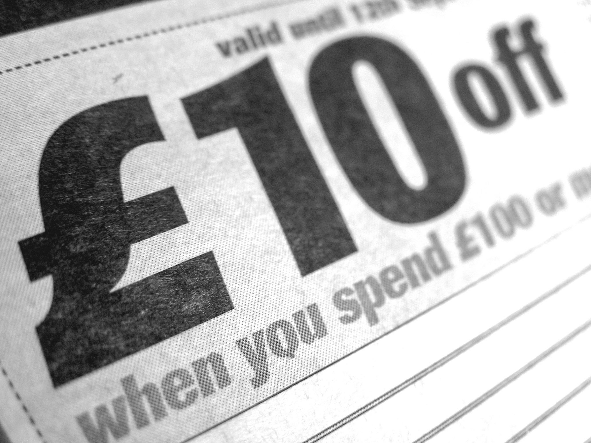 at a discount of后面是跟降了多少还是降到多少