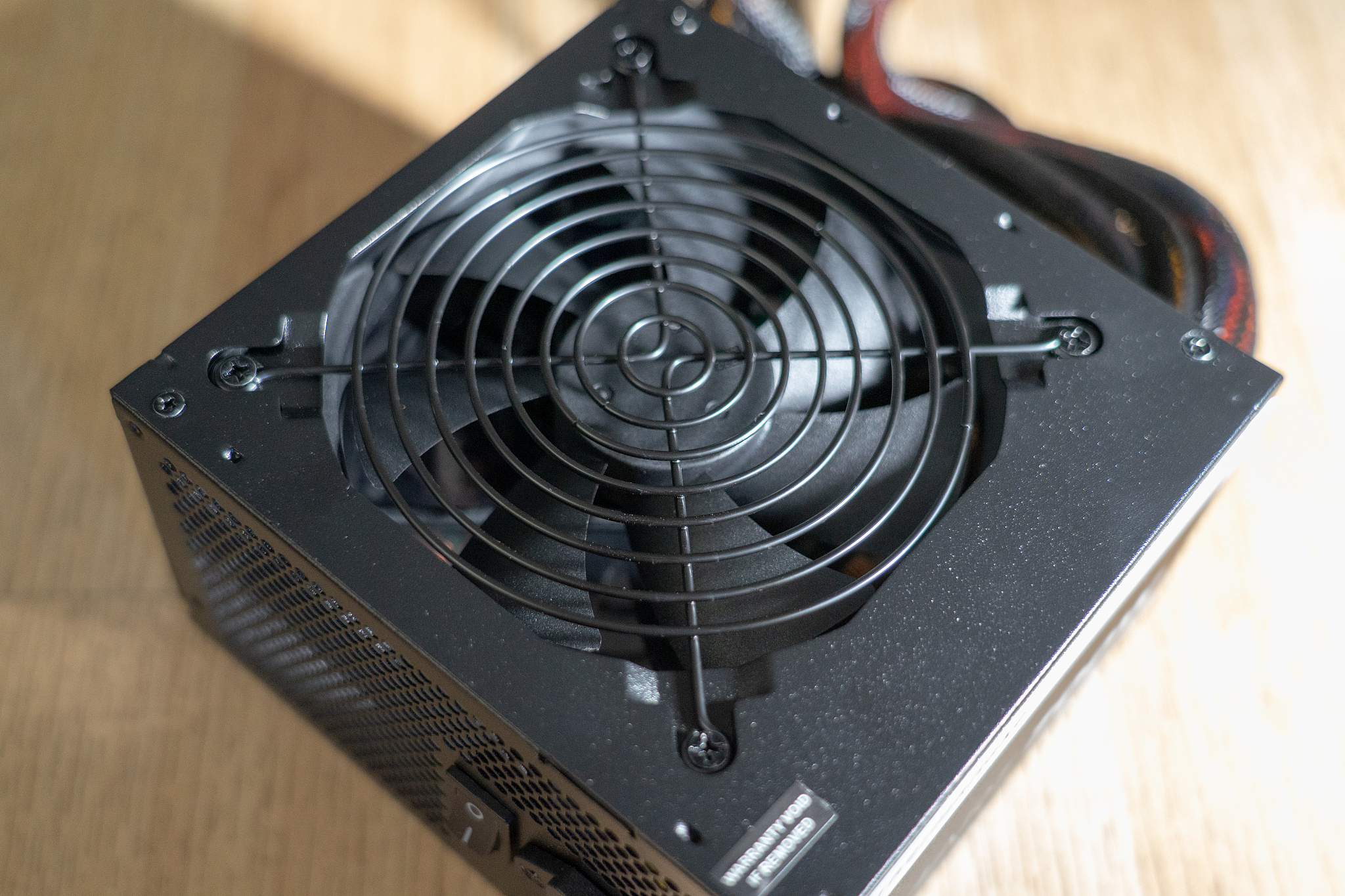 暗影精灵8Pro风扇2100转和5000转声音相同的原因及解决方法