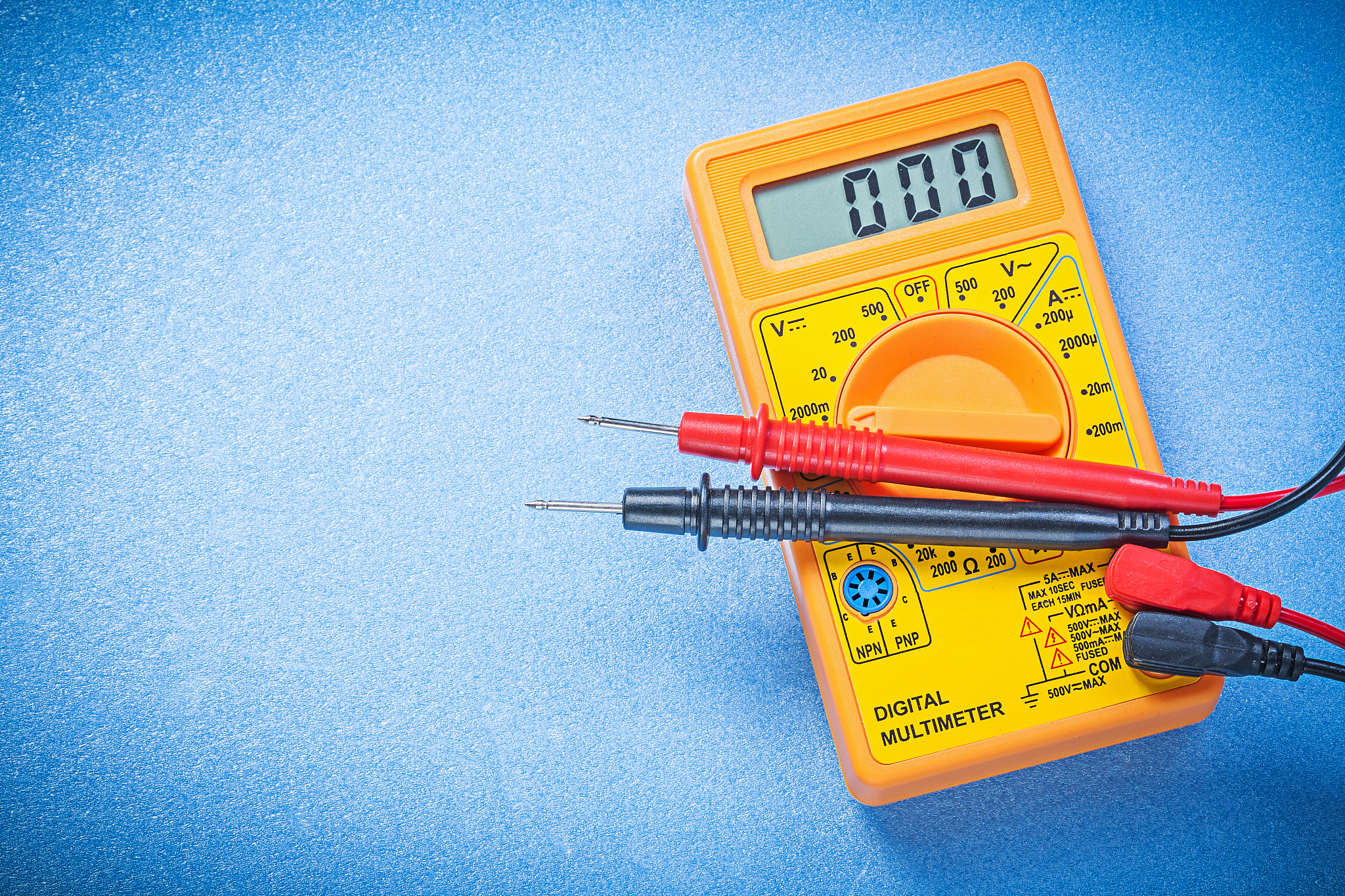 1原电池电动势的测定实验中对消法测定原电池电动势的基本原理是什么？为什么用伏特表不能准确测定原电池电动势？2原电池电动势的测定实验中检流计总往一个方向偏说明什么？3原电池电动势的测定实验中使用盐桥的目的是什么？应选什么样的电解质作盐桥？4原电池电动势的测定实验中用电动势法可以计算哪些热力学函数？5原电池电动势的测定实验中制备盐桥时为什么不能有气泡？6原电池电动势的测定实验中如何判断所测量的电动势为