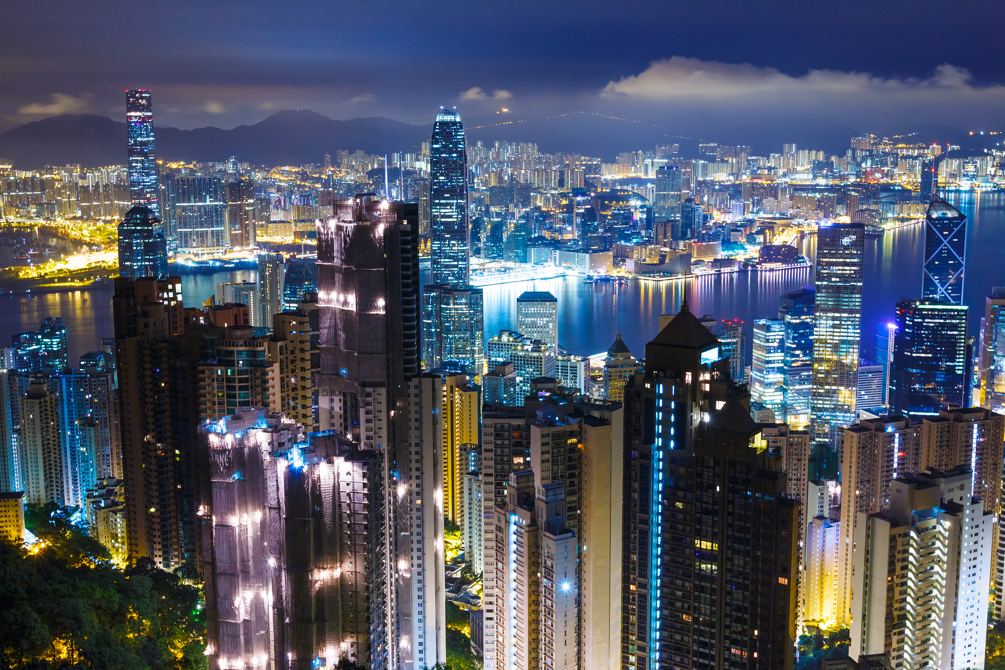 hong kong skyline at night