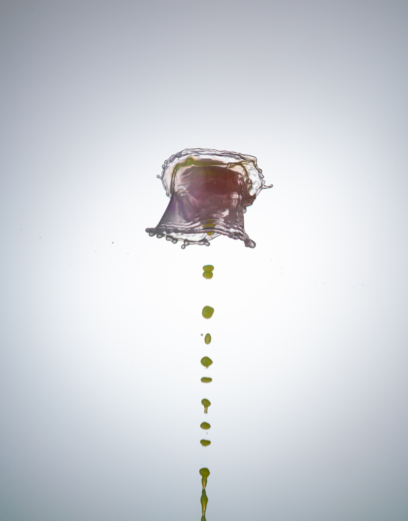 我准备写一篇《公益广告的叙事策略及传播效果研究》其中第二部分谈到影响公益广告传播效果的因素请帮我完成这一部分要求内容深刻给出案例内容硕士层次不少于1200字