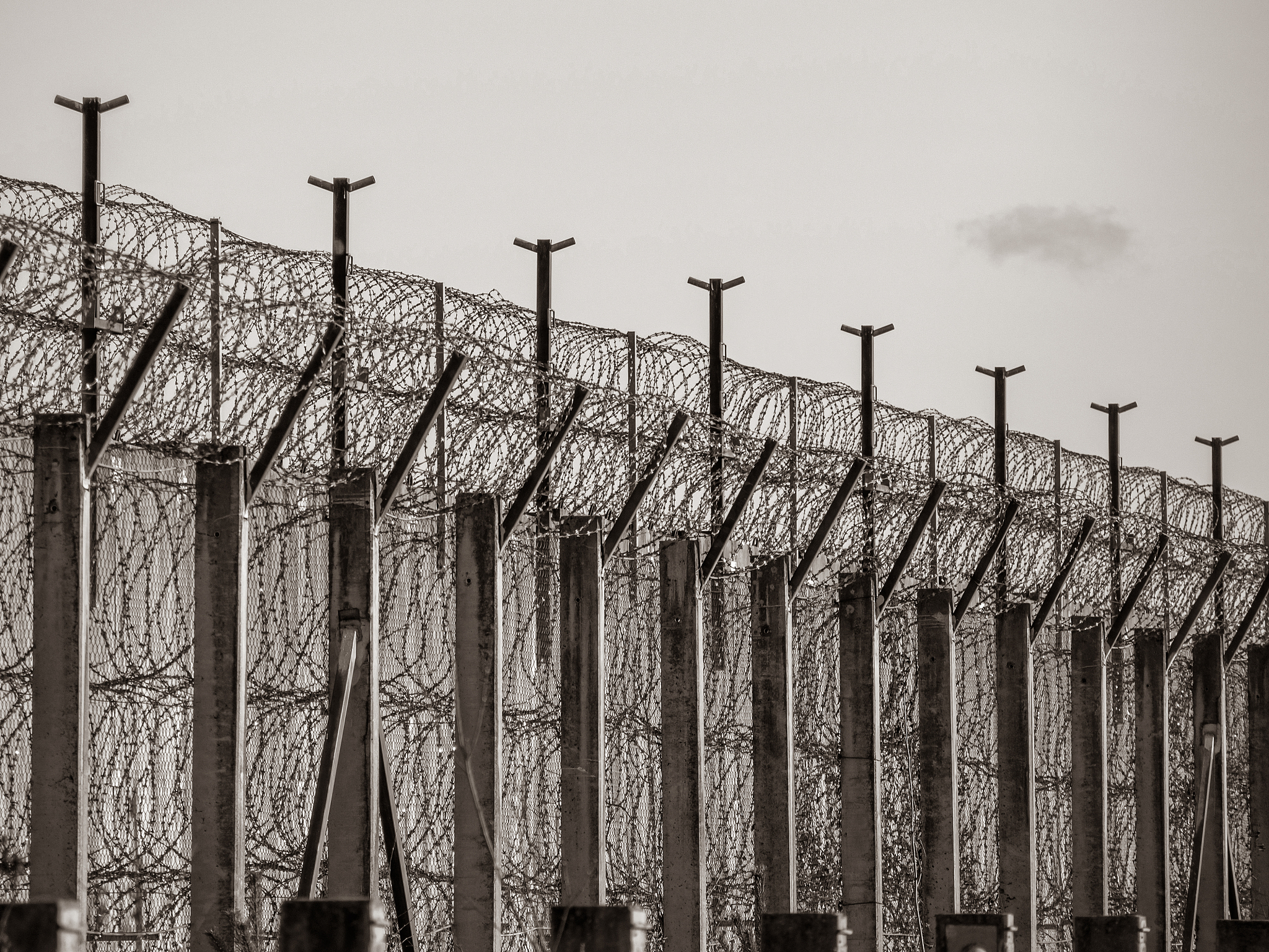 保护围栏的各部分结构英文名字