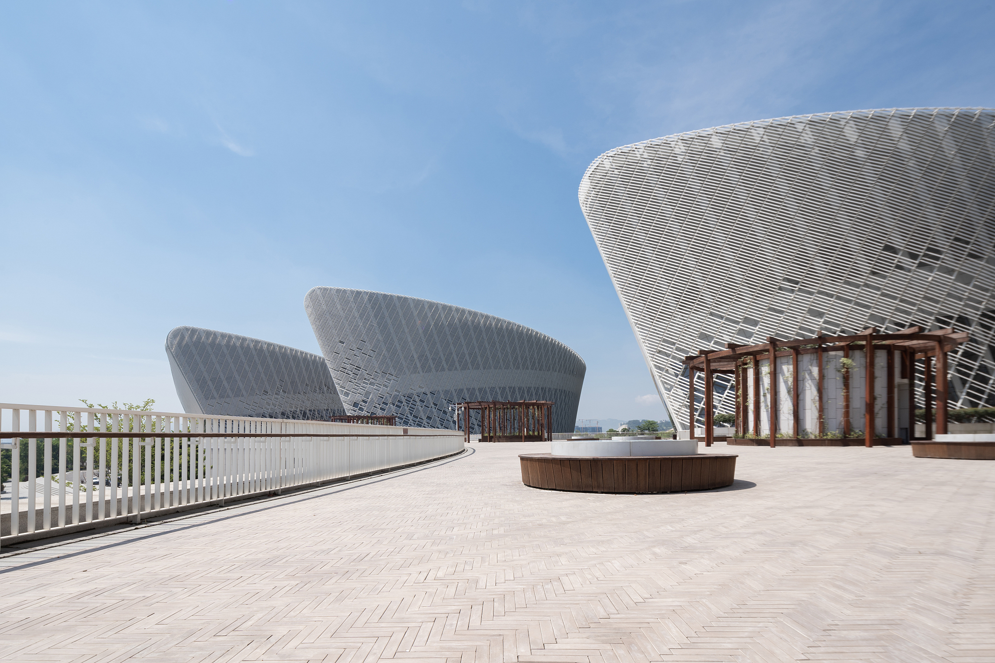 深圳海上世界文化艺术中心：游客和人文视角下的探索