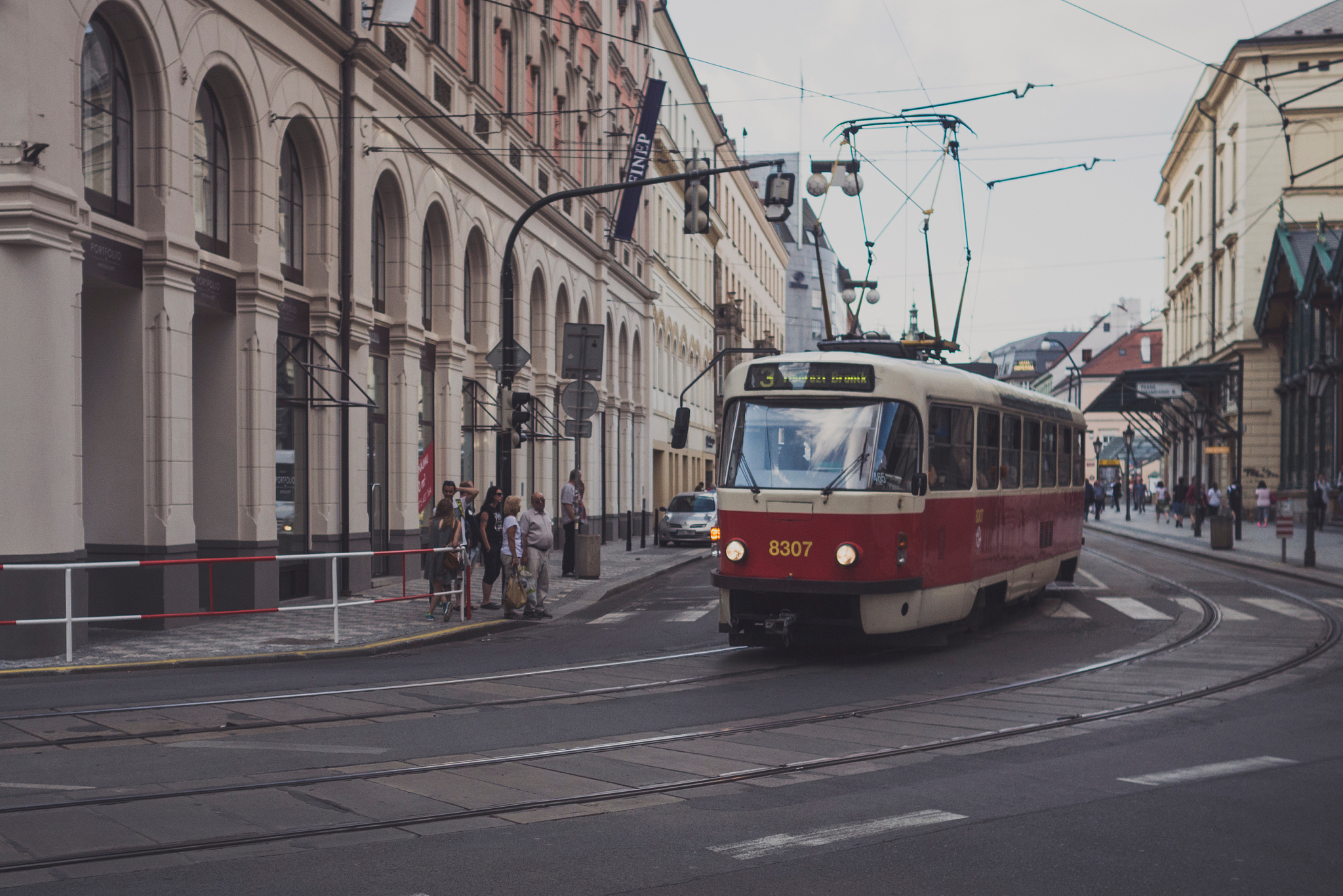20条回复：月客运量仅有26万人有轨电车虽好但要与需求正确匹配