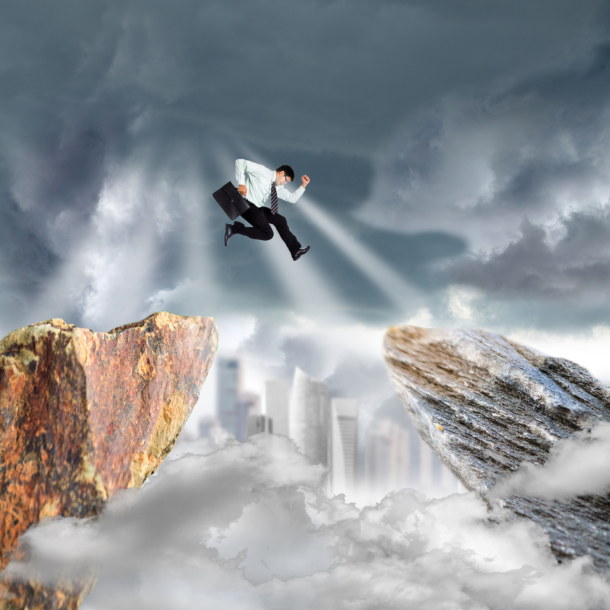 请将挑战、不甘现状、超越自我、追求结果总结为四十个非正常人类且比较不正经的标签