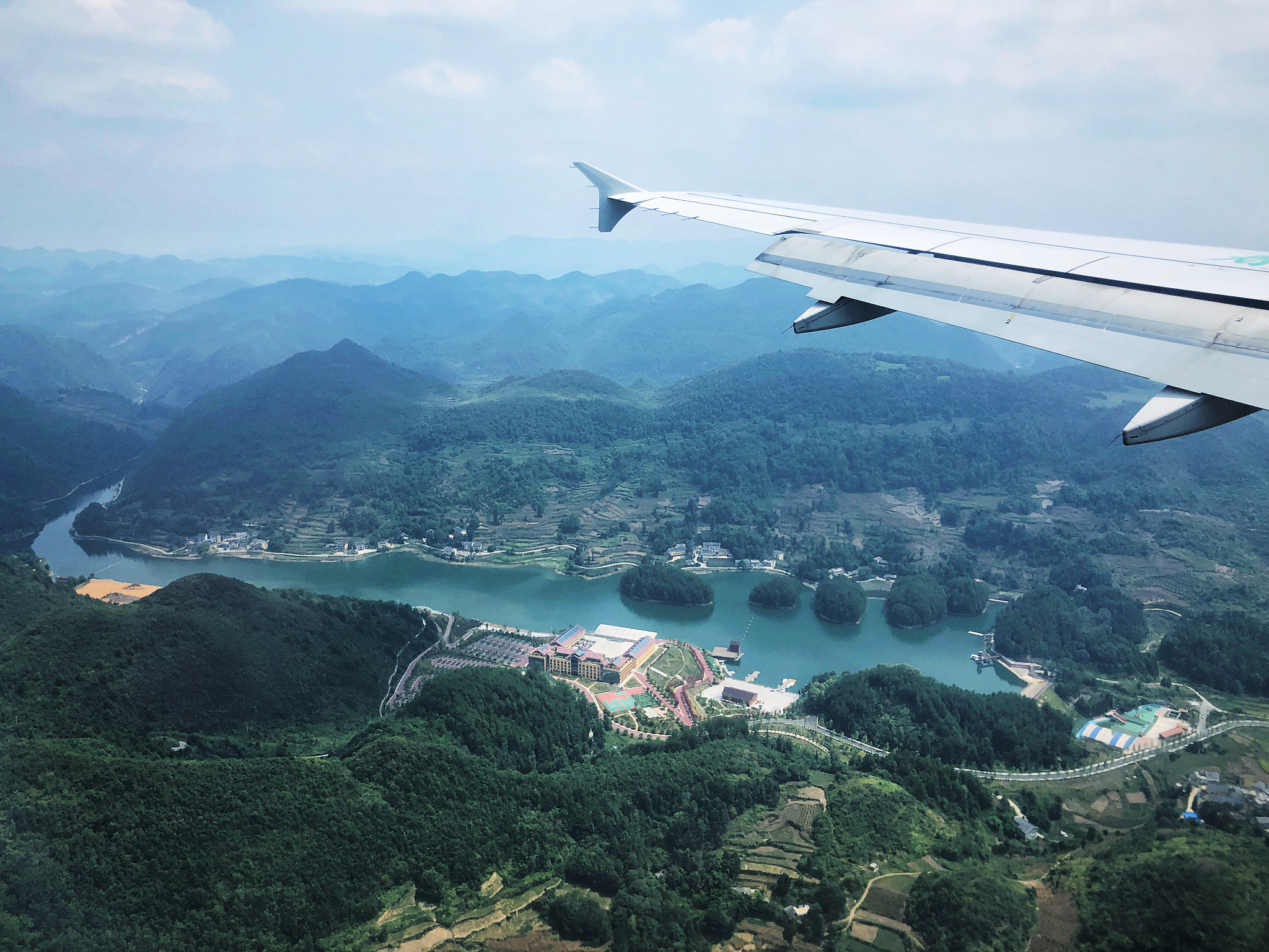 贵州省邮电学校飞机维修专业：优势、劣势及就业前景