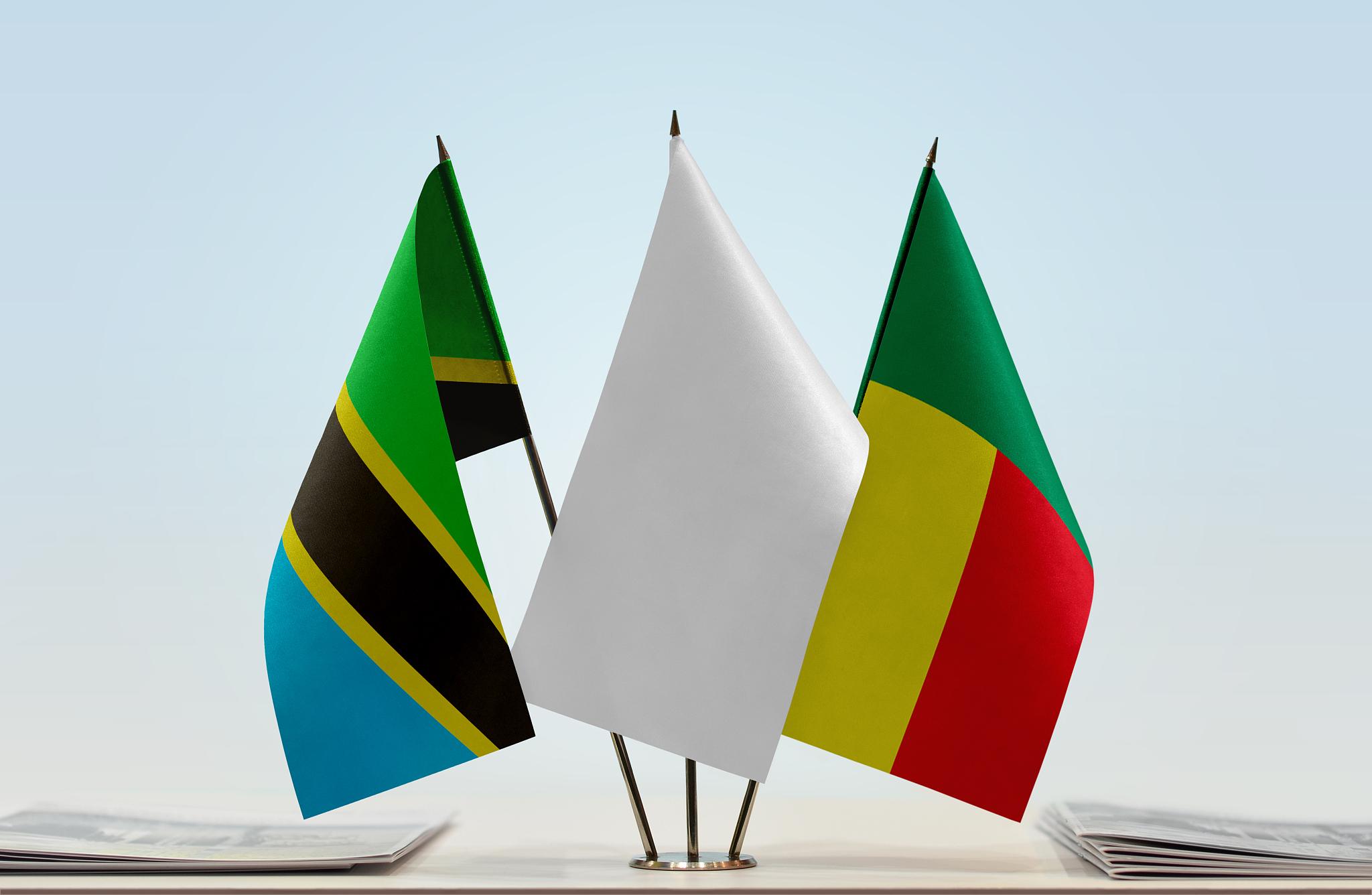 flags of tanzania and benin