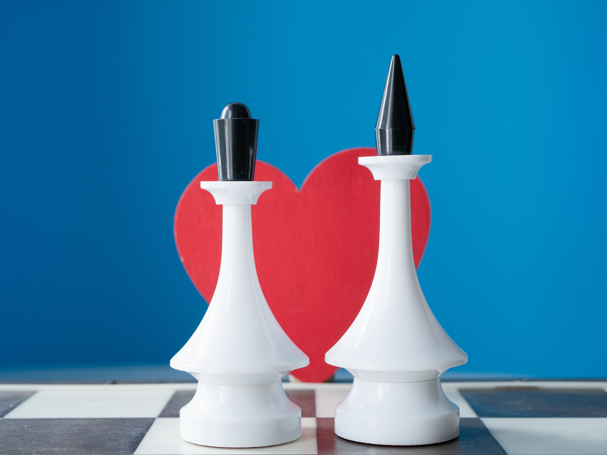 couple marriage wedding invitation idea. two chessman king and q