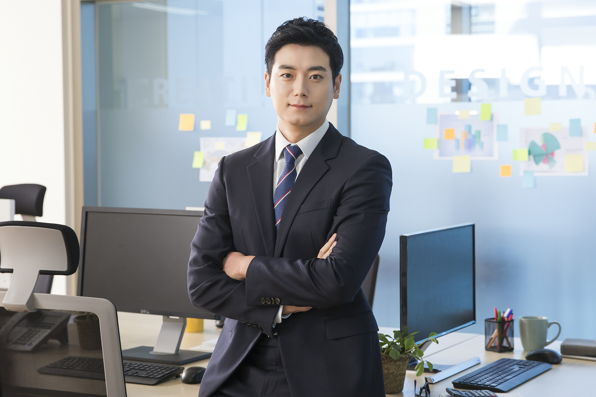 office life concept, two asian business partners working in offi