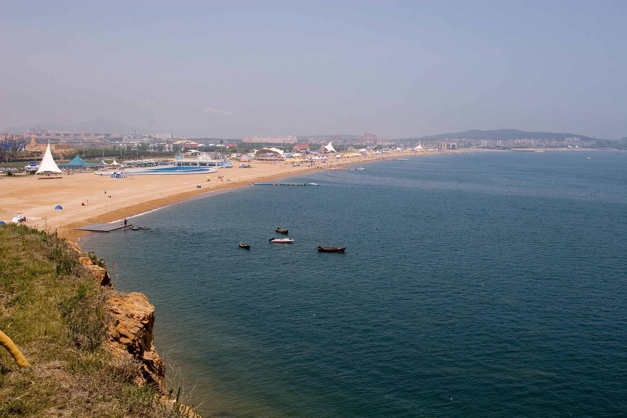 秦皇岛旅游线路推荐：海滨度假、文化历史、自然风光、温泉养生、美食文化