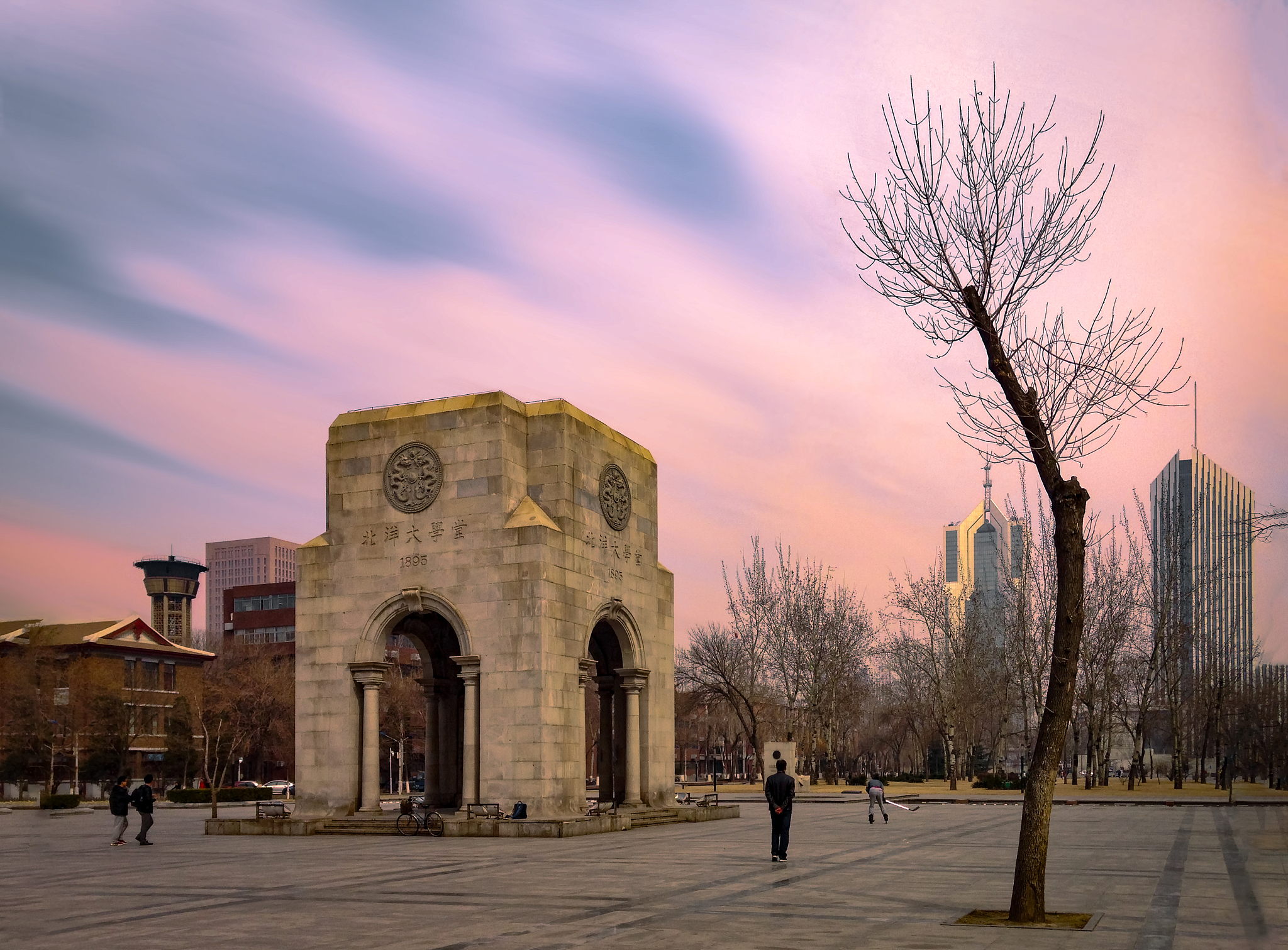 天津中医药大学是211大学吗？