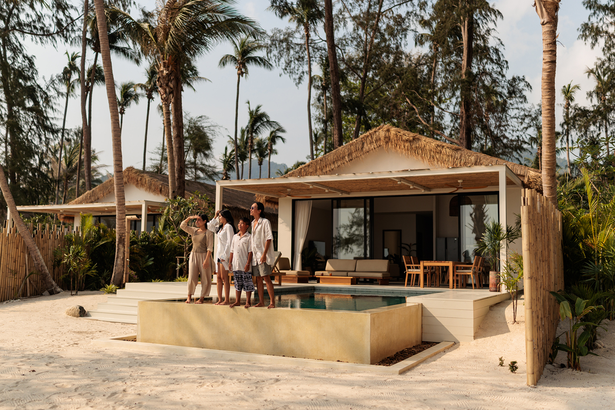 Talk with your partner about different kinds of hotels in the world以此为主题编一个对话