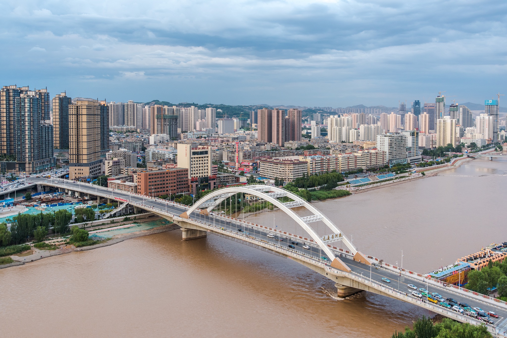 兰州拖欠工资怎么办？维权途径及预防措施全解析