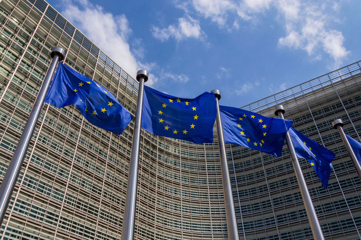 温度对同一厚度的透明液体的红外透光度会有什么影响有哪些相关计算公式或者原理