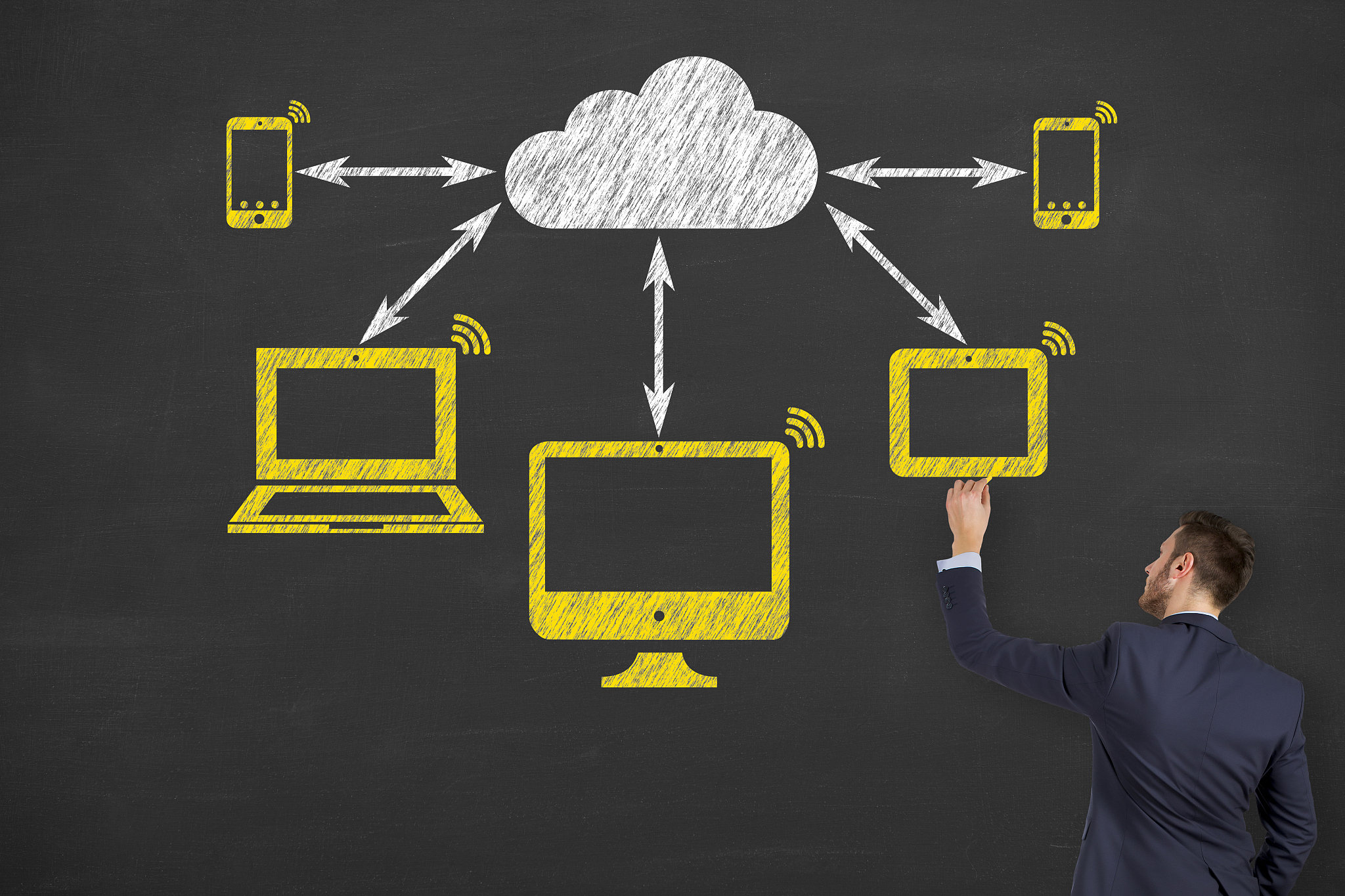 man drawing cloud computing concept