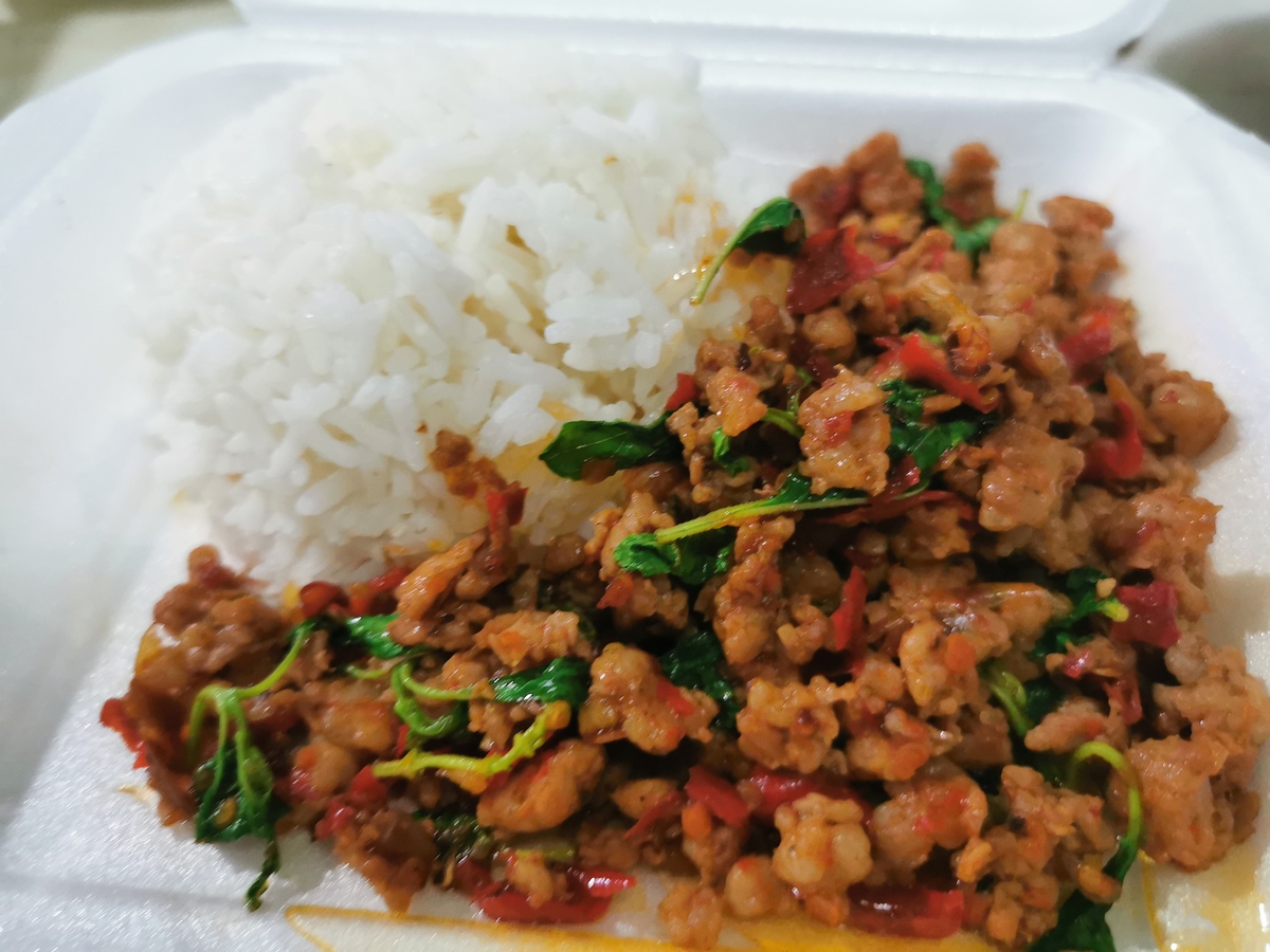 双拼孜然烤肉小炒肉饭:鲜嫩香浓,食欲大开! 双拼孜然烤肉小炒肉饭:鲜嫩香浓,食欲大开!