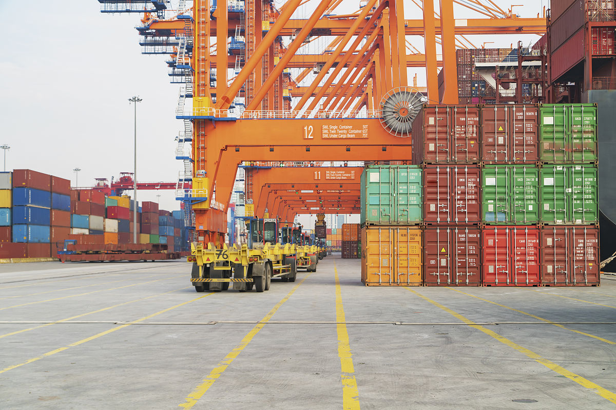 南通港物流服务：多式联运、集装箱码头、仓储设施、信息化管理