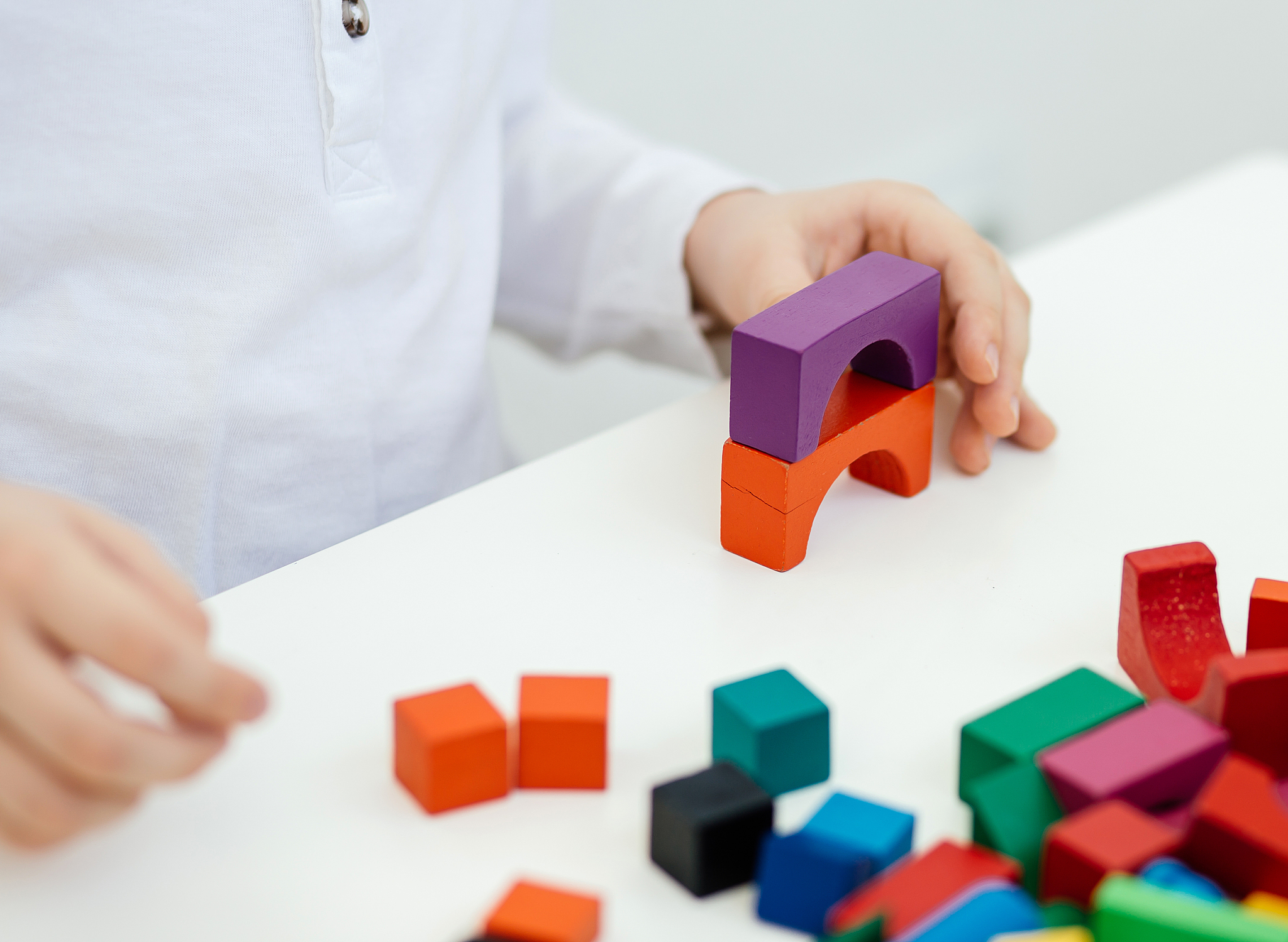 《重访三中文化中的幼儿园》一书的核心理论要求内容三百字列出小标题