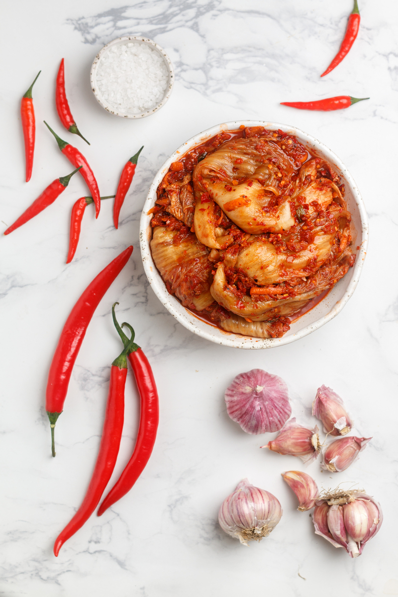 韩式泡菜,一种韩国料理,由卷心菜和红辣椒,大蒜腌制()