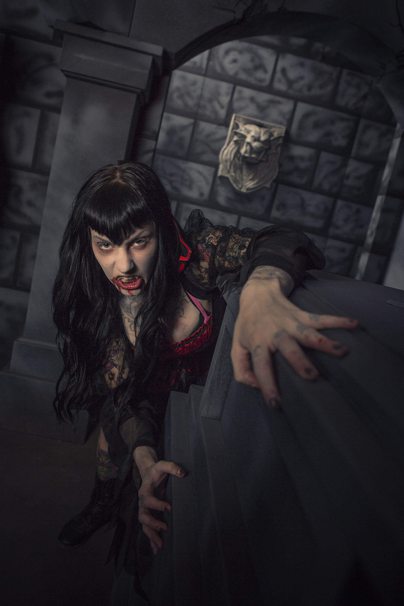 《吸血鬼：遮蔽之血 2》回归！由《每个人都去了荒野》开发者接手，2024 年秋季发售