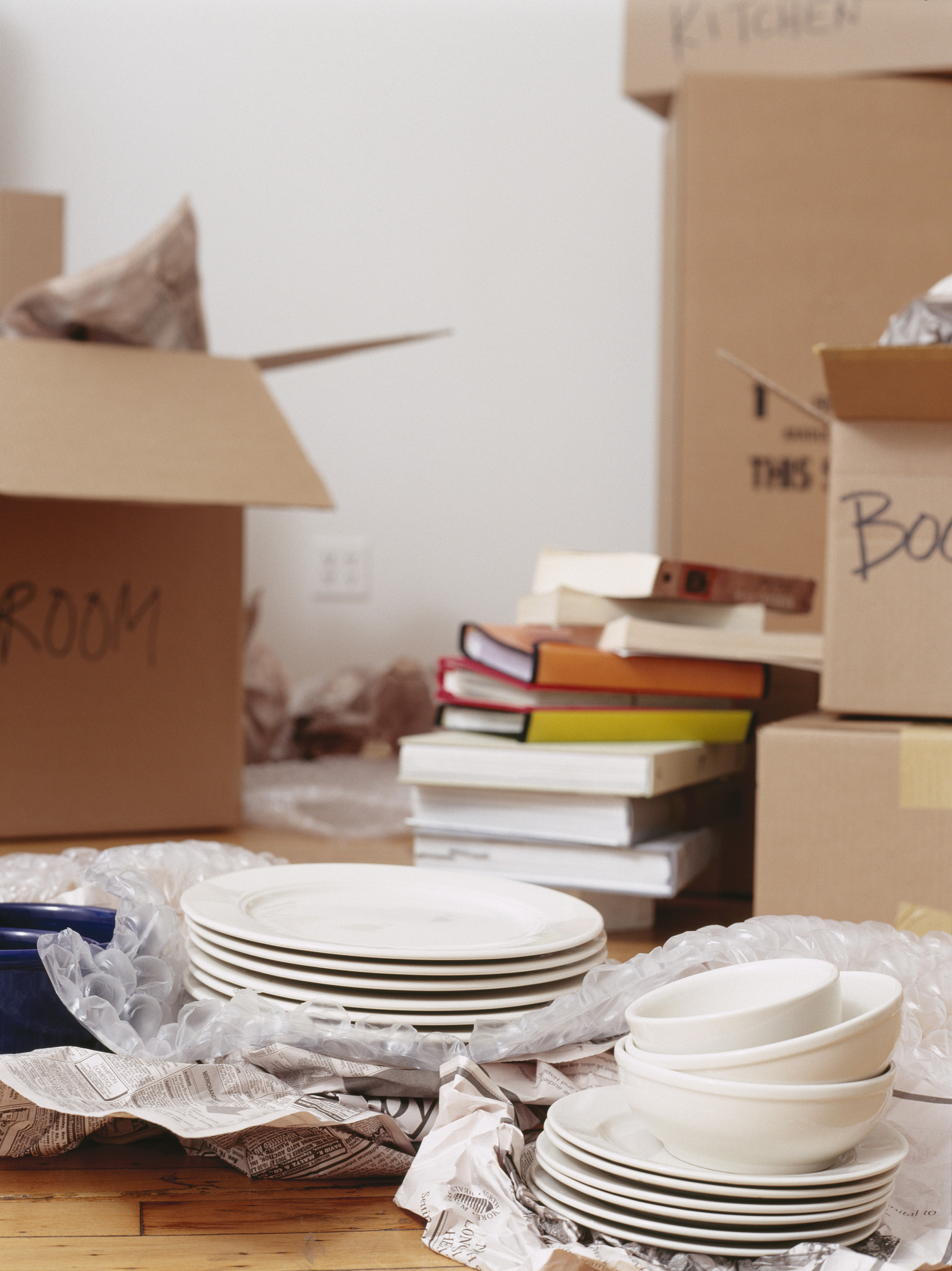 老人的智慧与坚强：从一只摔碎的碗看人生