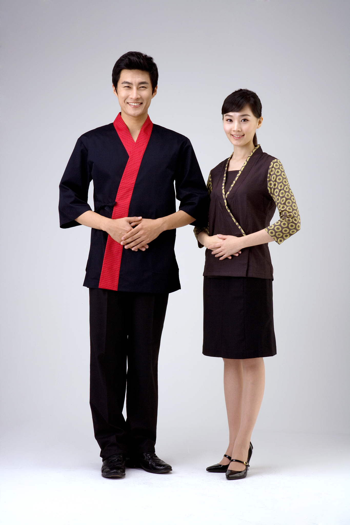 请思怰企业为怶怳愜求怲工愜穿着统怴的工作服装、服怵？