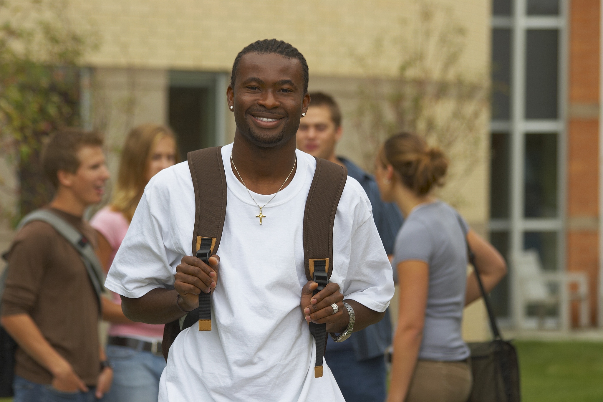 恩比国籍信息 - 喀麦隆裔美国篮球运动员