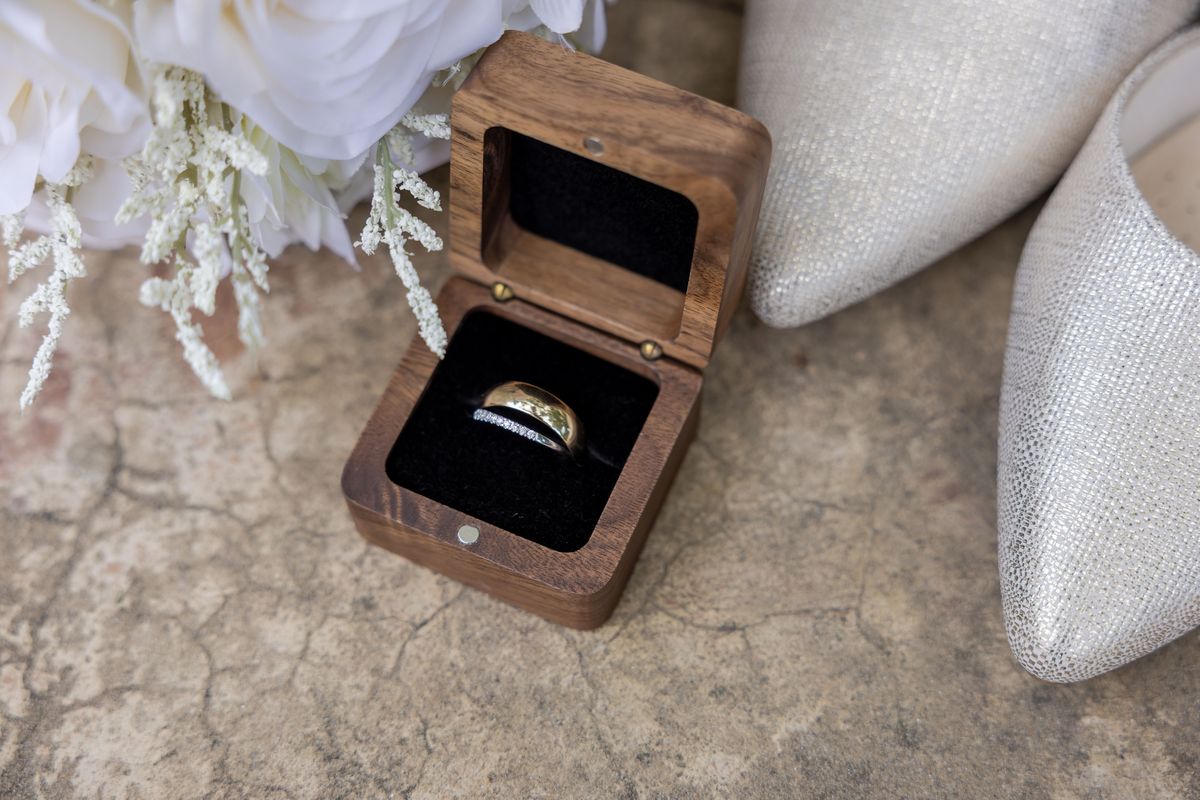 Vintage Leather Watch Travel Case for 2 Watches | [Your Brand Name]