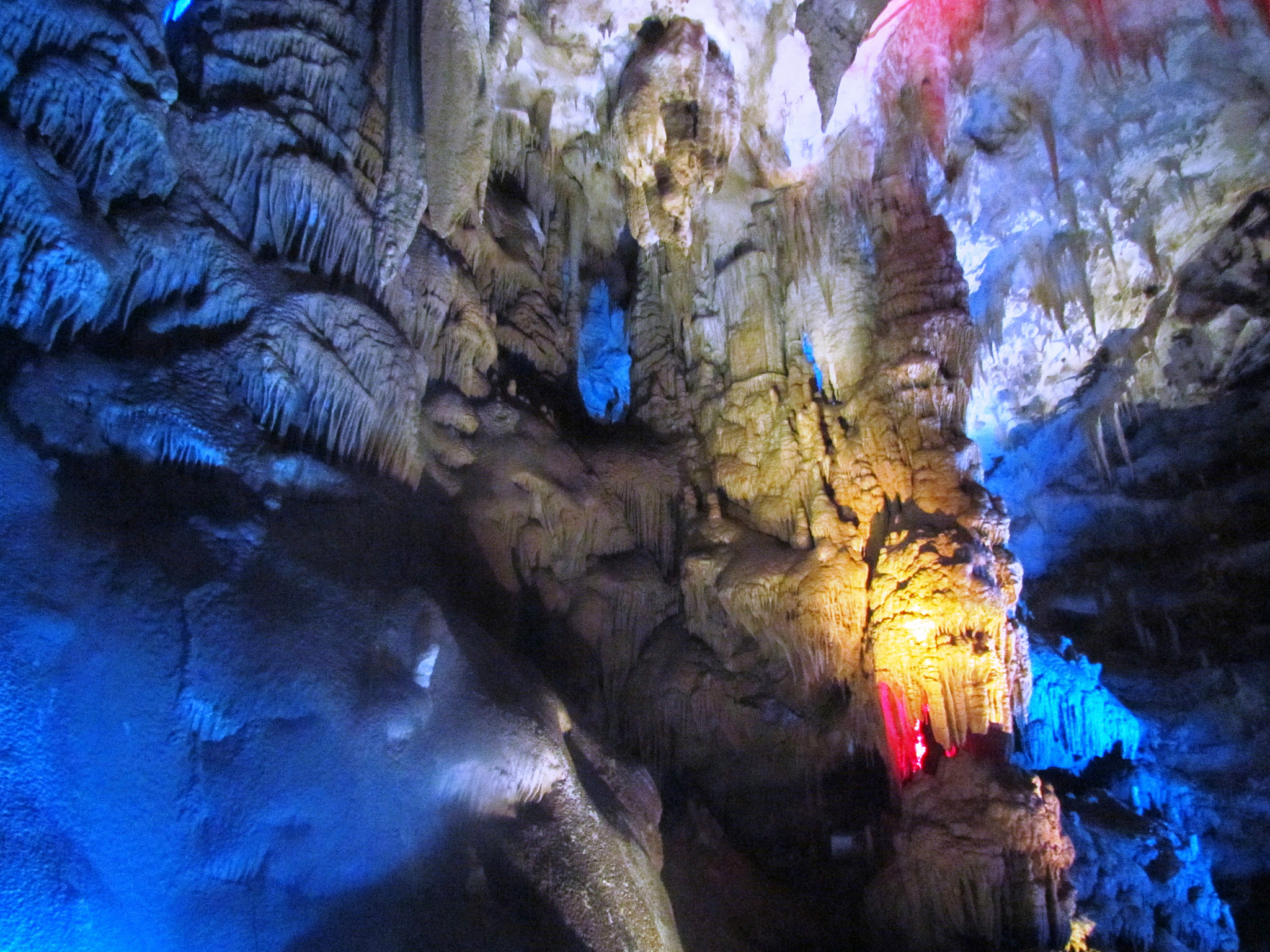 洞穴英雄闲置地牢手游更新日志