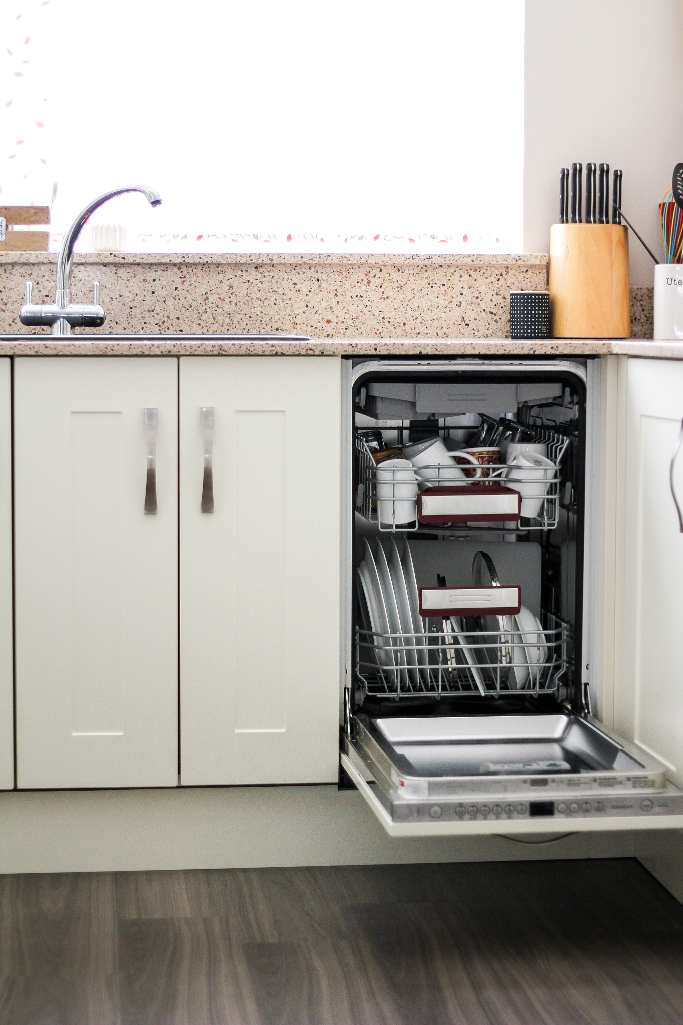 洗碗消毒一体机的作用是什么？功能和原理全面解析