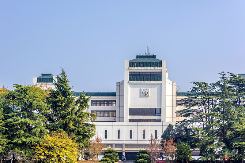 集美师范大学中考没考好该如何选择