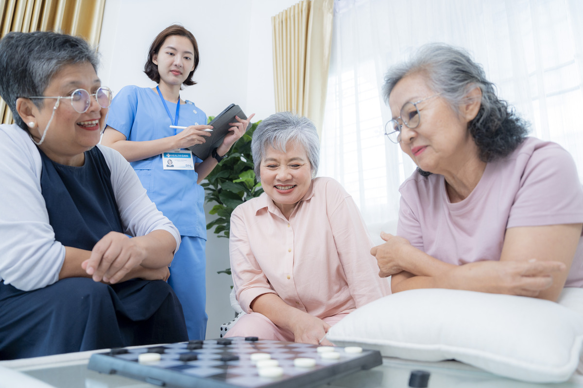 老年服务与管理专业前景分析：未来发展趋势及就业方向