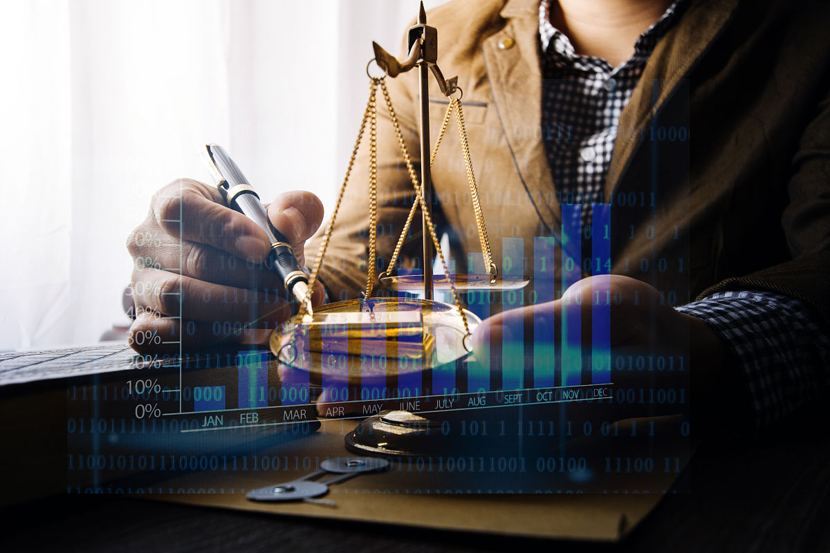 刑事案件法律援助：选择专业的刑事律师团队