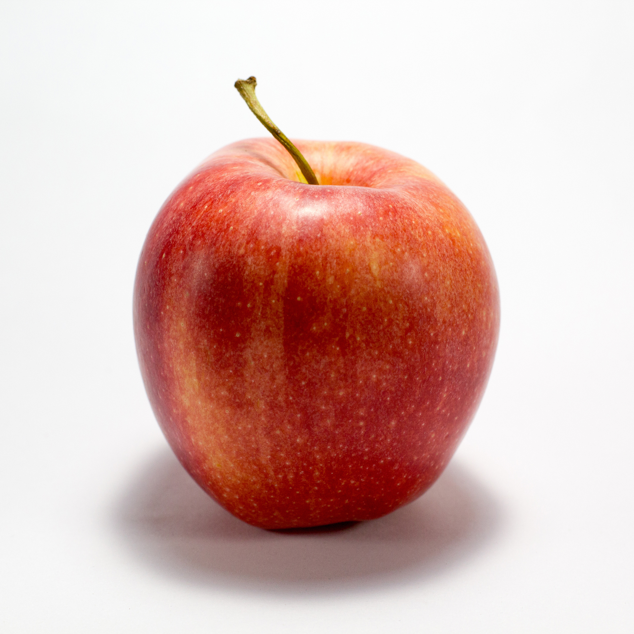 red apple