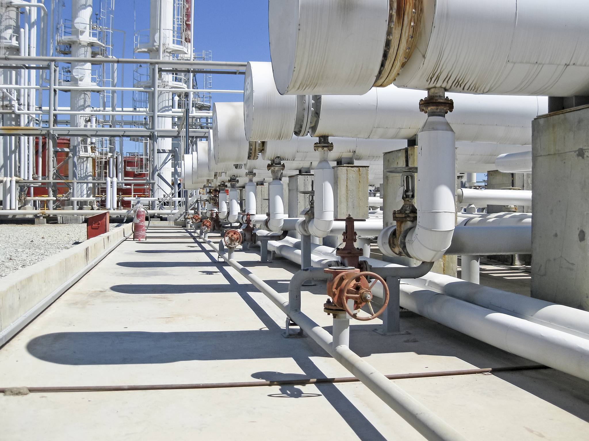 天然气吸附脱水：先加热后冷却的原因及优势