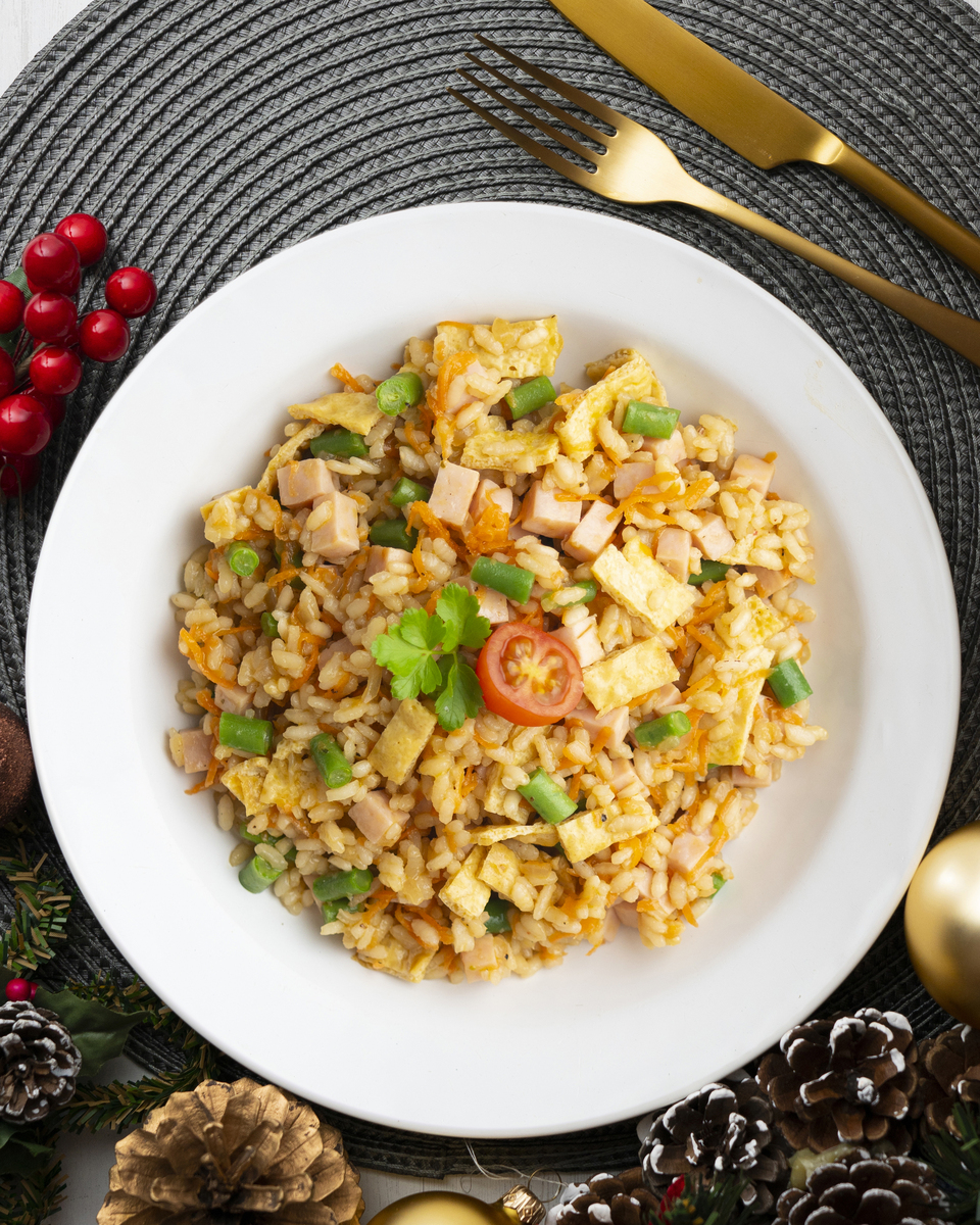蒜香虾仁炒饭：快手美味，营养丰富