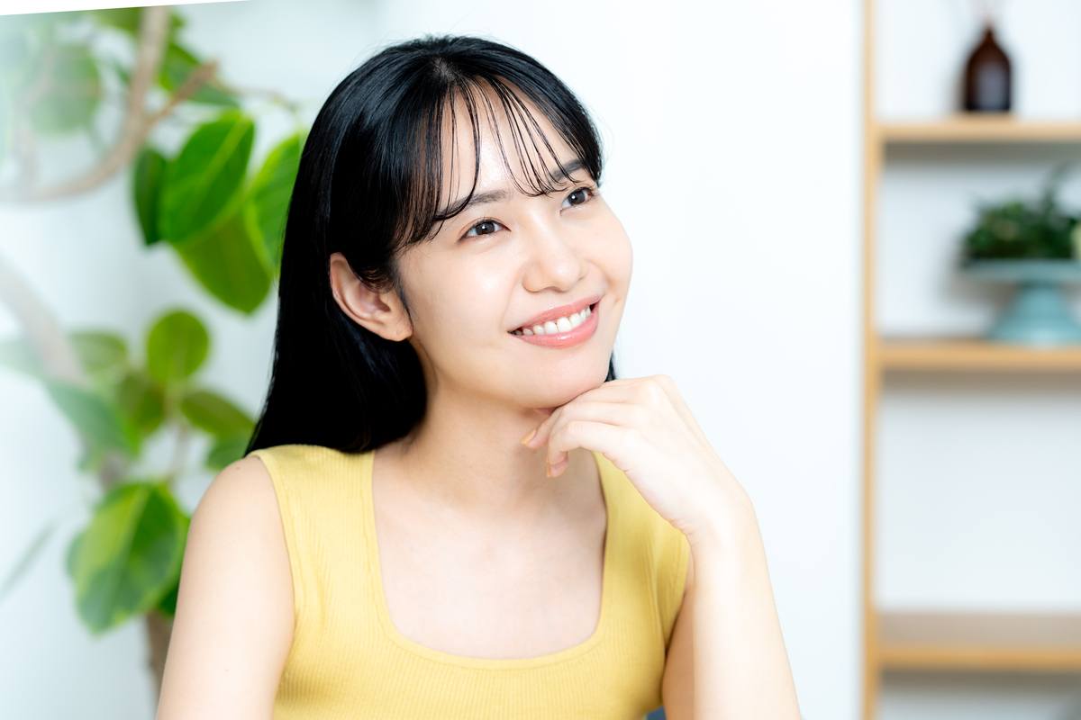 假设你是一个短视频up主你现在要发几张清纯女生的图片请你写一段介绍词