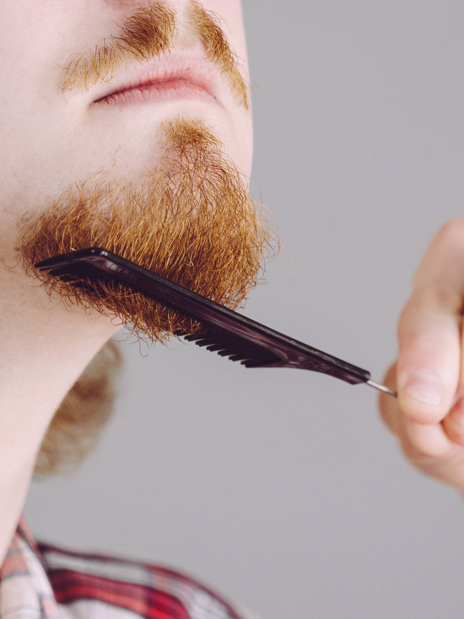 镊子拔胡子会影响生长吗？真相揭秘！