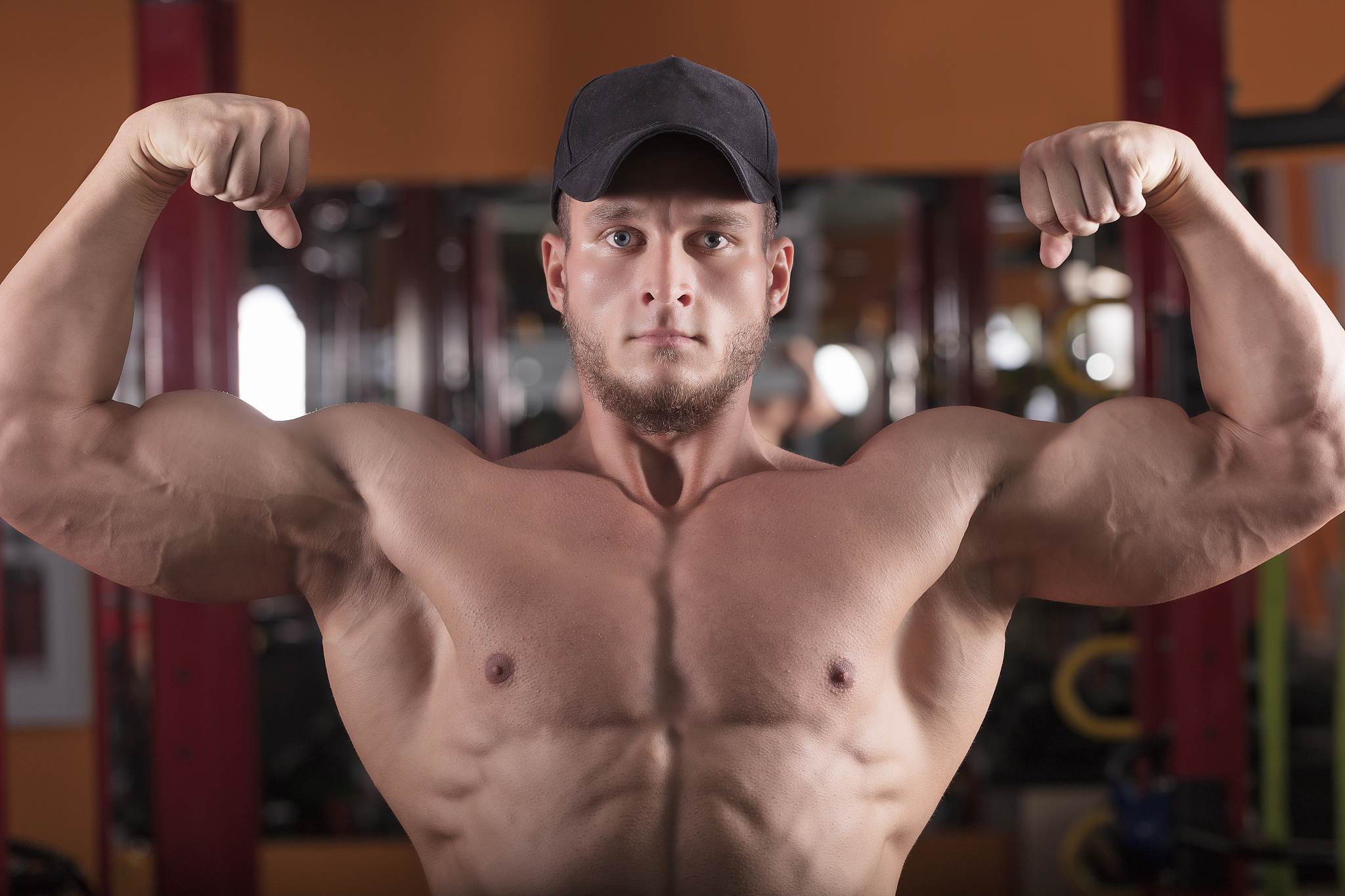 52公斤级卧推世界纪录：Ryan Kennelly 创造惊人成绩